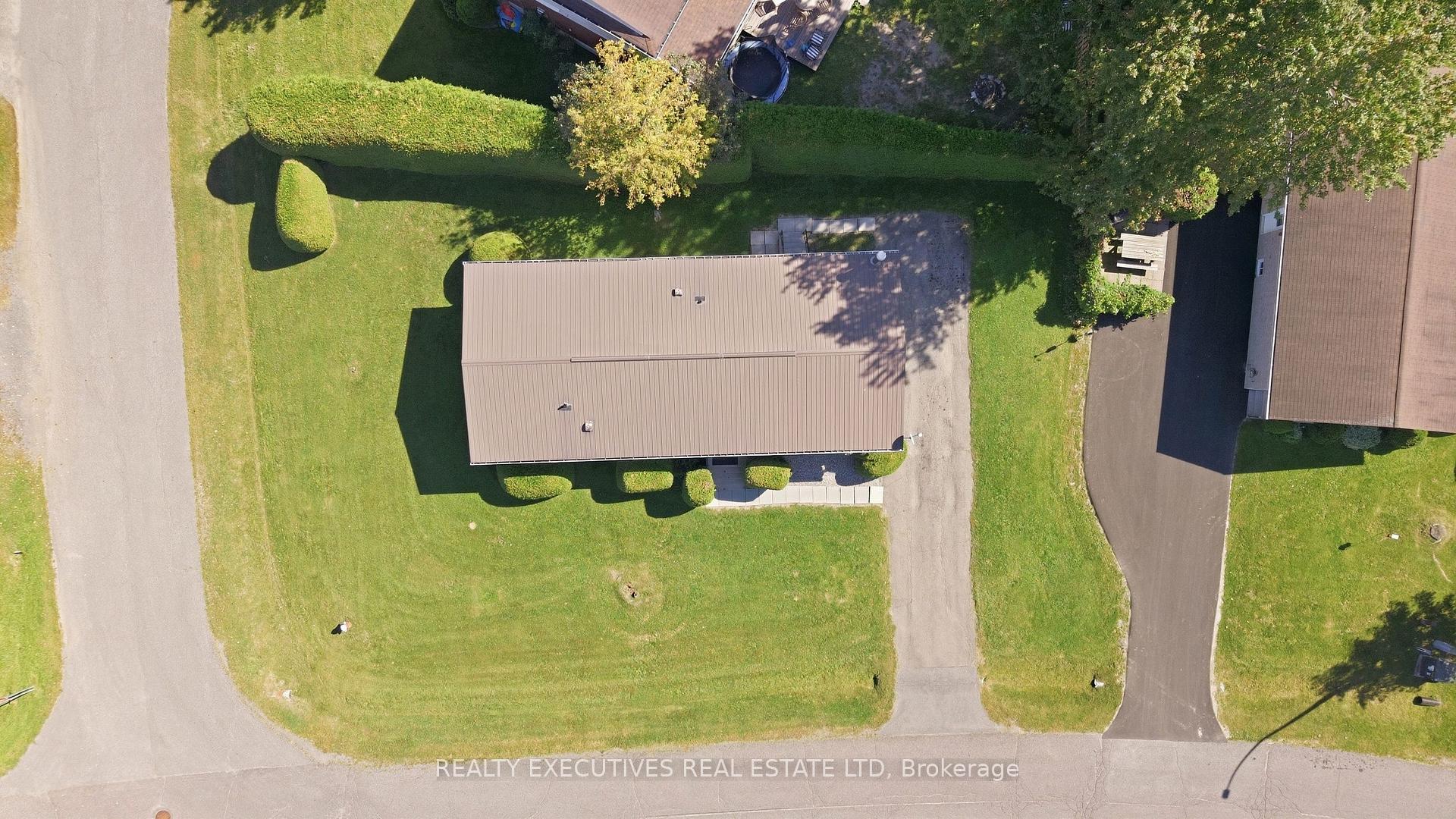 Photo 45 of 441 May Street, North Dundas, Winchester — HOMEH