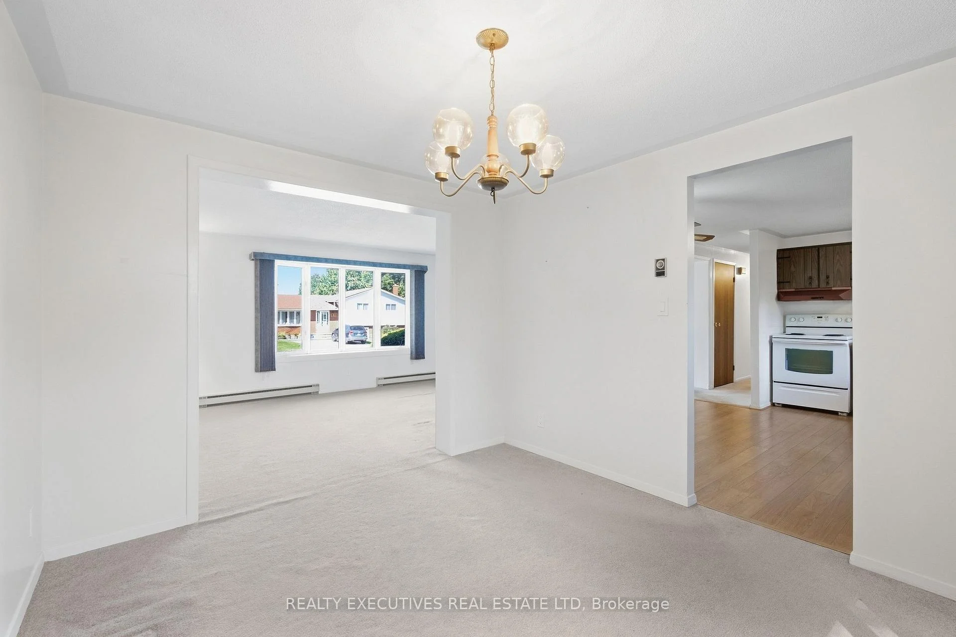Photo 24 of 441 May Street, North Dundas, Winchester — HOMEH