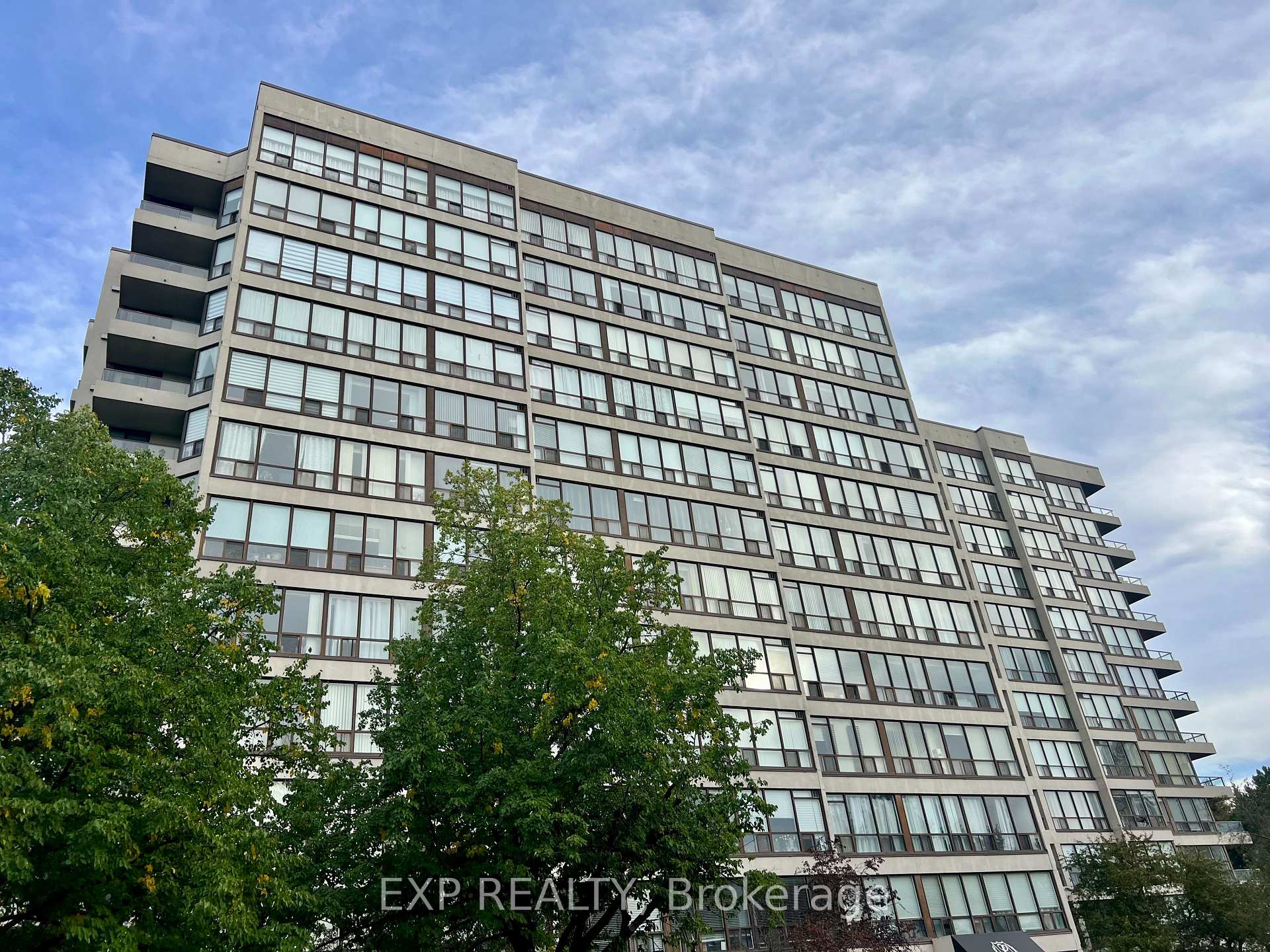 Photo of Unit 412, 10 Laurelcrest Street