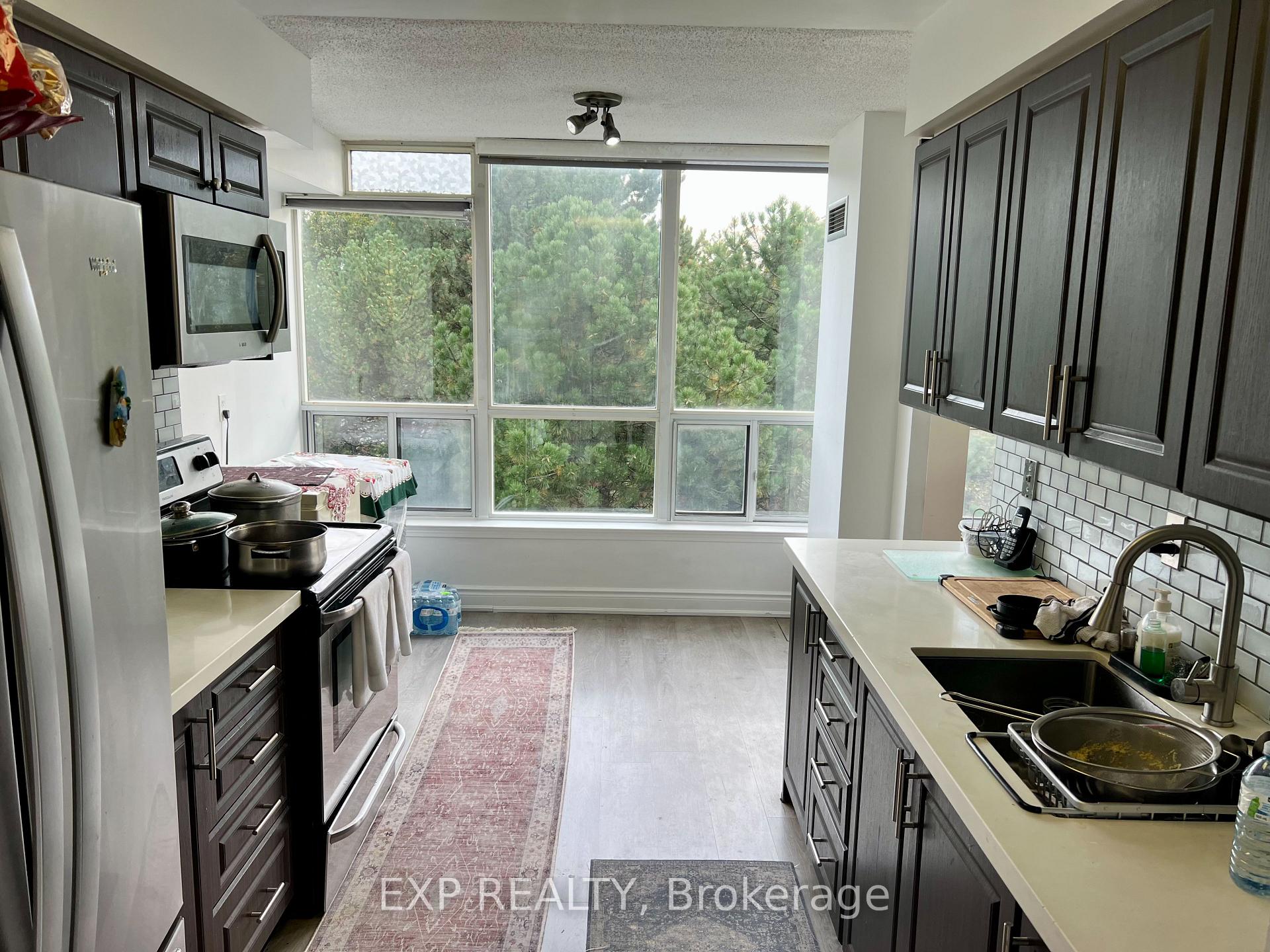 Photo 5 of Unit 412, 10 Laurelcrest Street, Brampton, Bramalea Road South Gateway — HOMEH