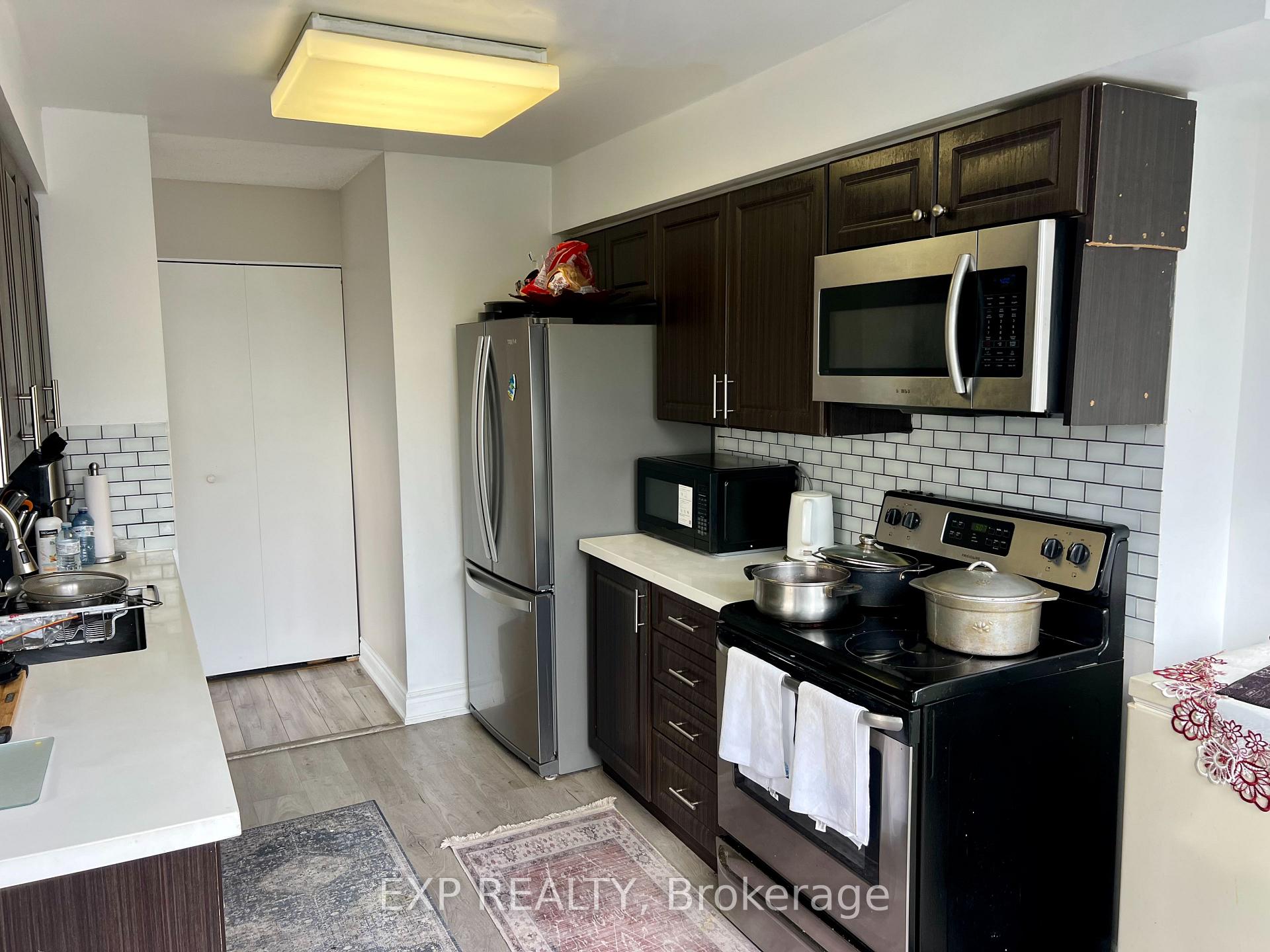 Photo 8 of Unit 412, 10 Laurelcrest Street, Brampton, Bramalea Road South Gateway — HOMEH