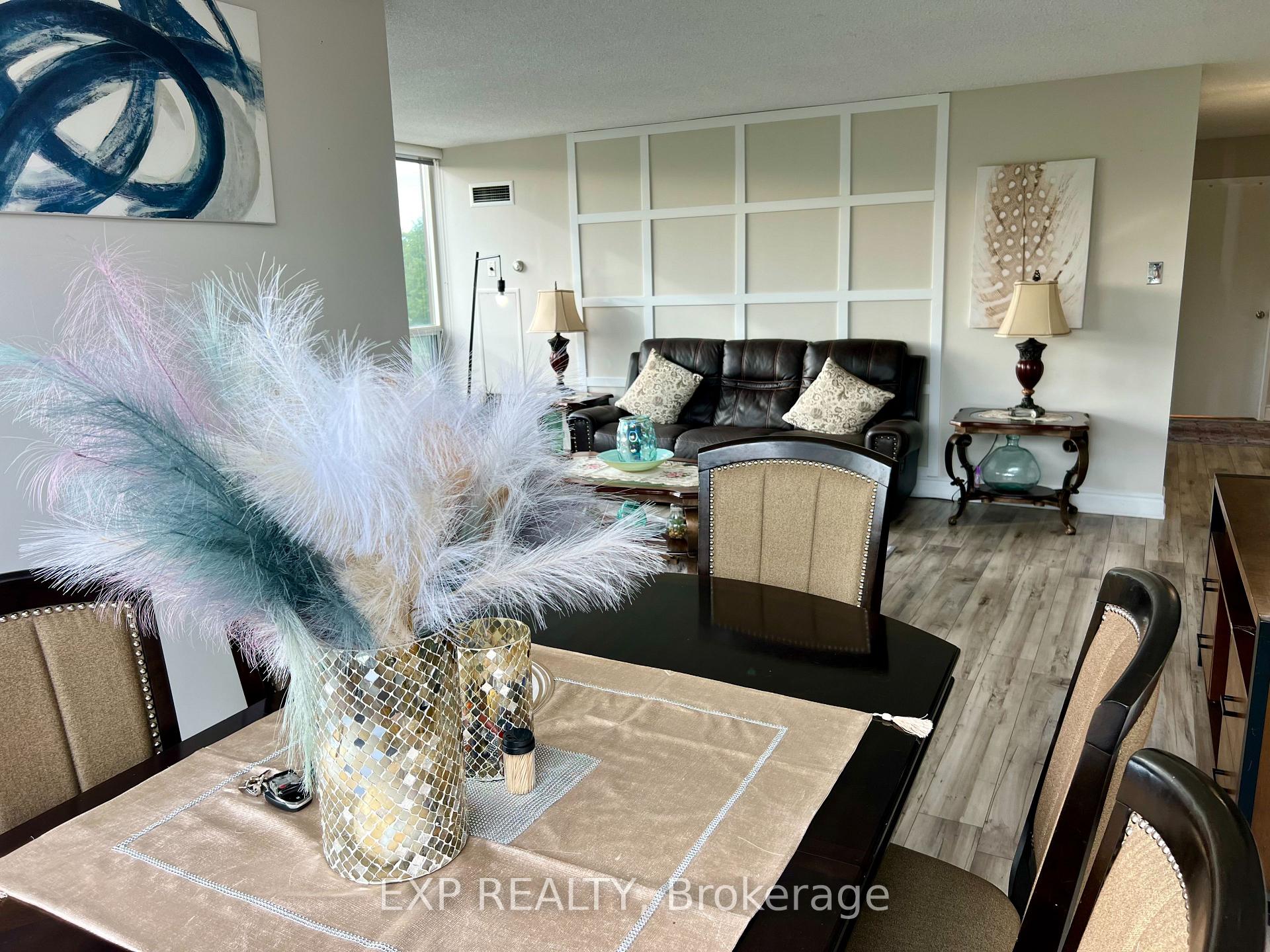 Photo 14 of Unit 412, 10 Laurelcrest Street, Brampton, Bramalea Road South Gateway — HOMEH
