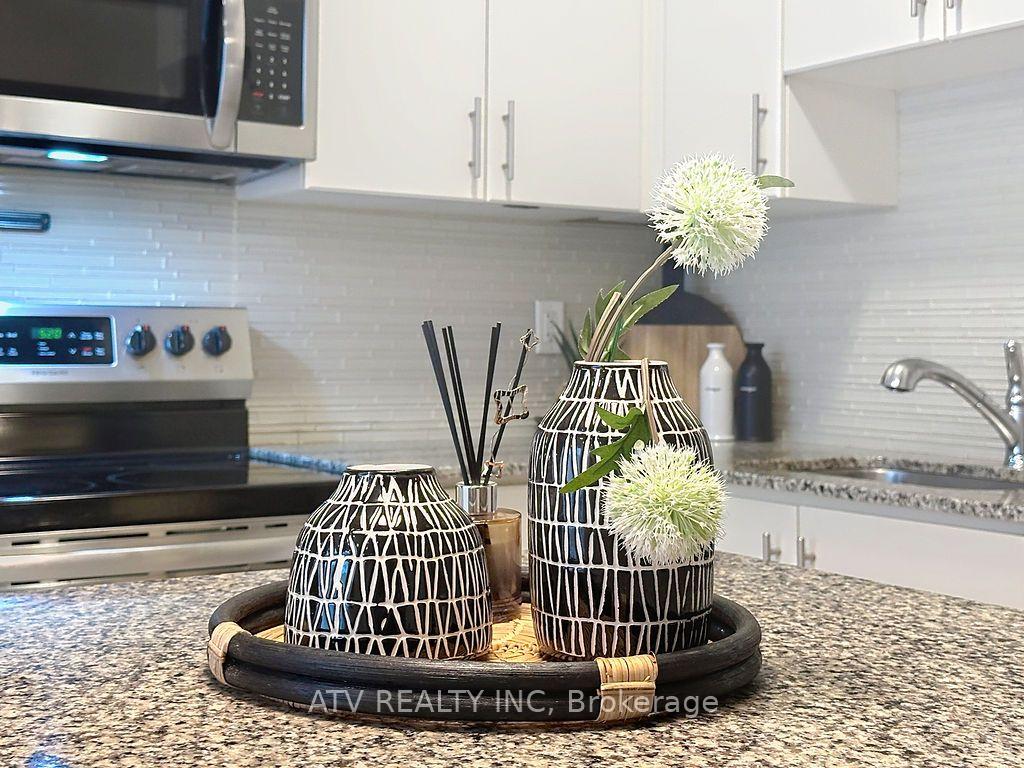 Photo 12 of Unit 35, 26 Fieldway Road, Etobicoke, Islington-City Centre West — HOMEH