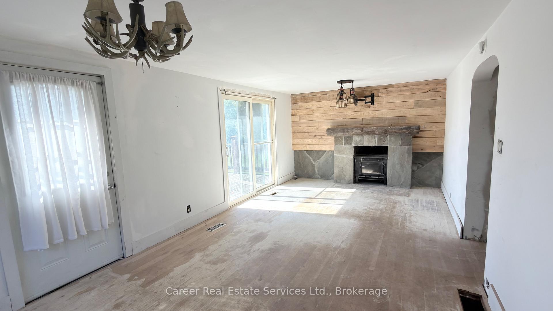 Photo 12 of 2138 Highway No 2 Road, Clarington, Rural Clarington — HOMEH