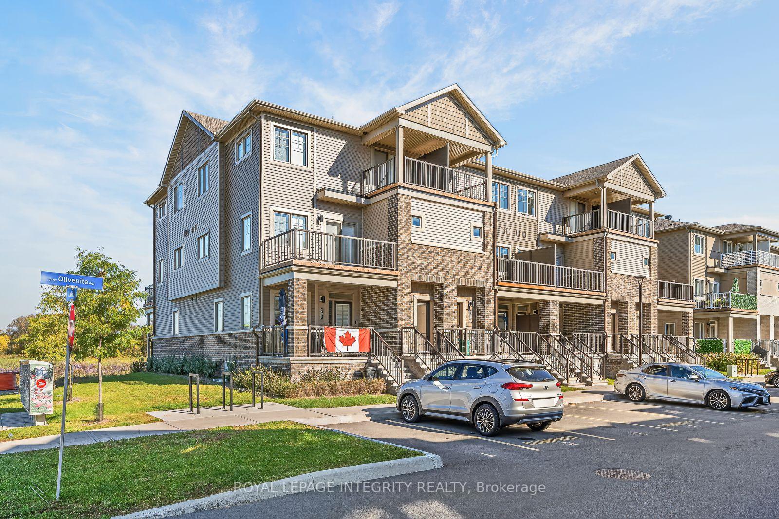 Photo 2 of 303 Olivenite Private, Ottawa, Barrhaven - Heritage Park — HOMEH