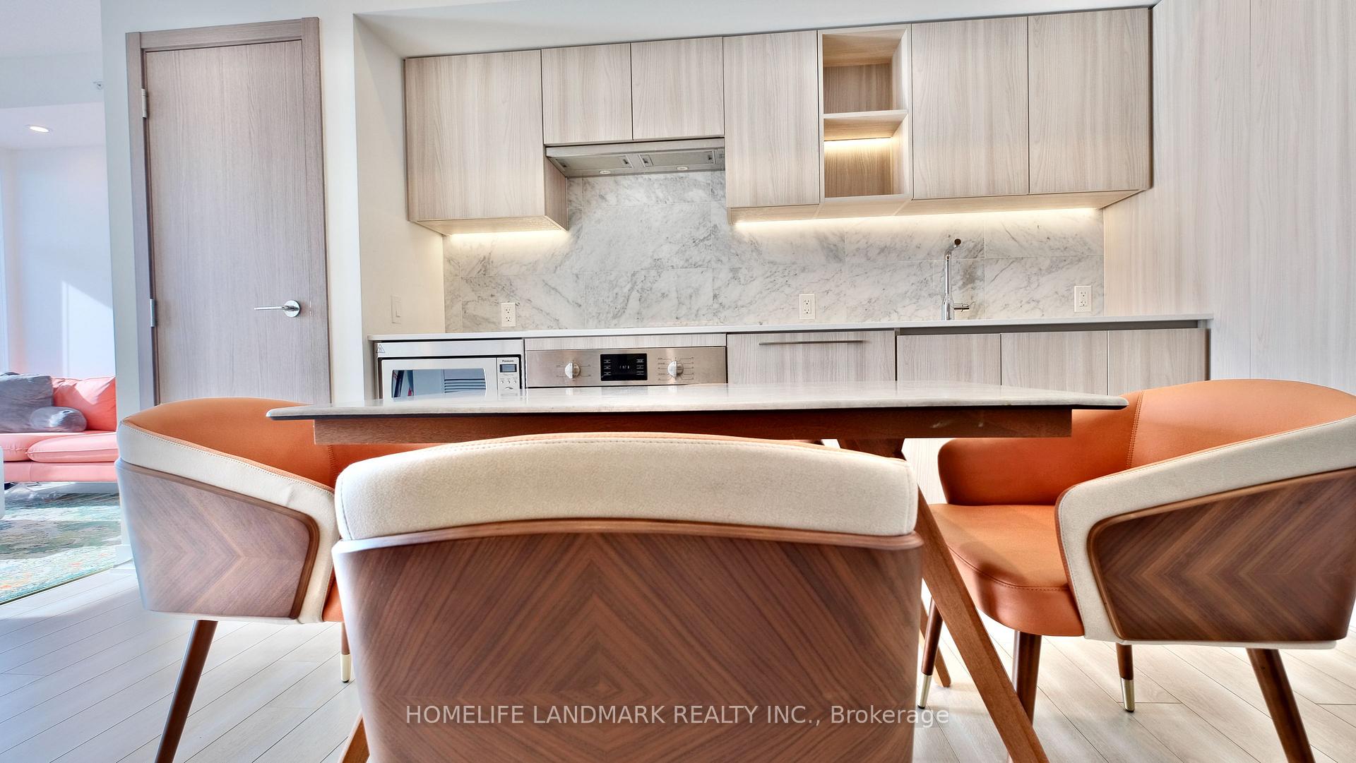 Photo 3 of Unit 4016, 17 Bathurst Street, Toronto, Waterfront Communities — HOMEH