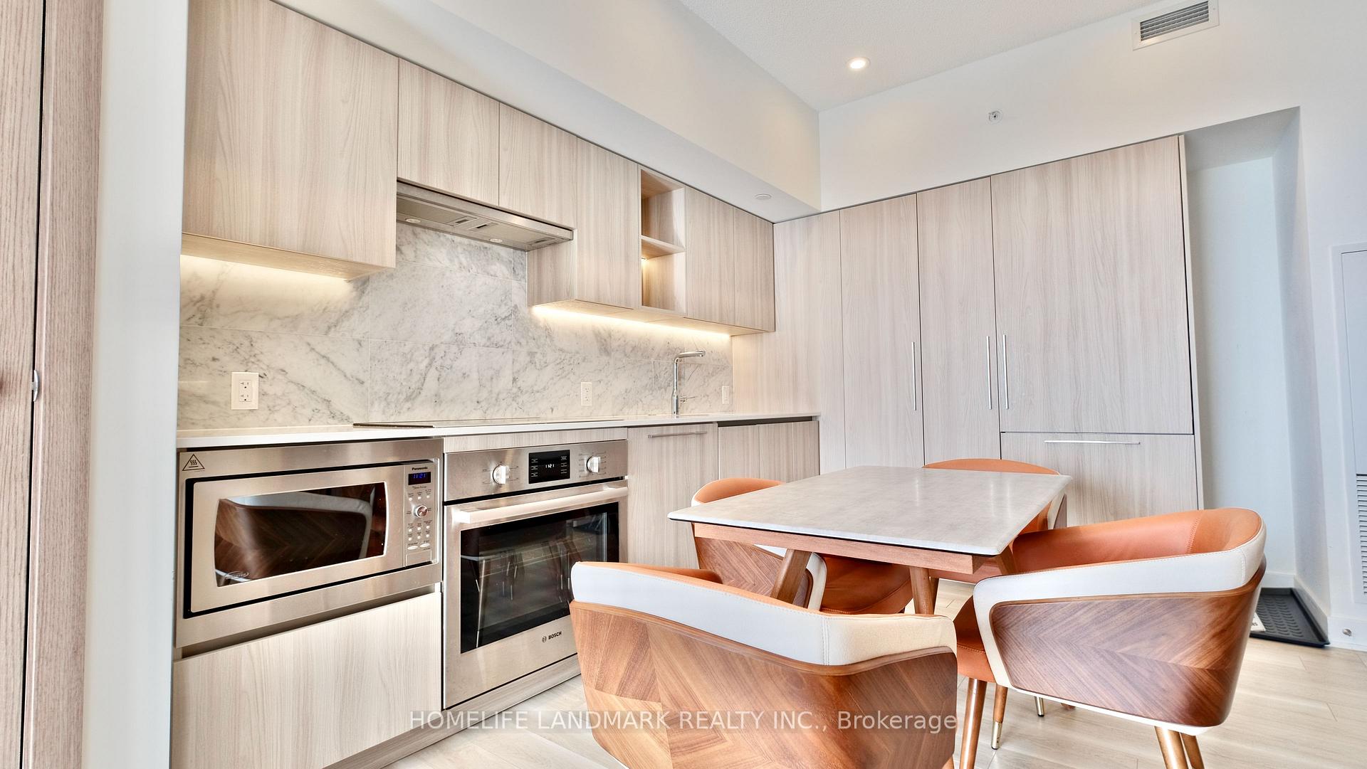 Photo 5 of Unit 4016, 17 Bathurst Street, Toronto, Waterfront Communities — HOMEH
