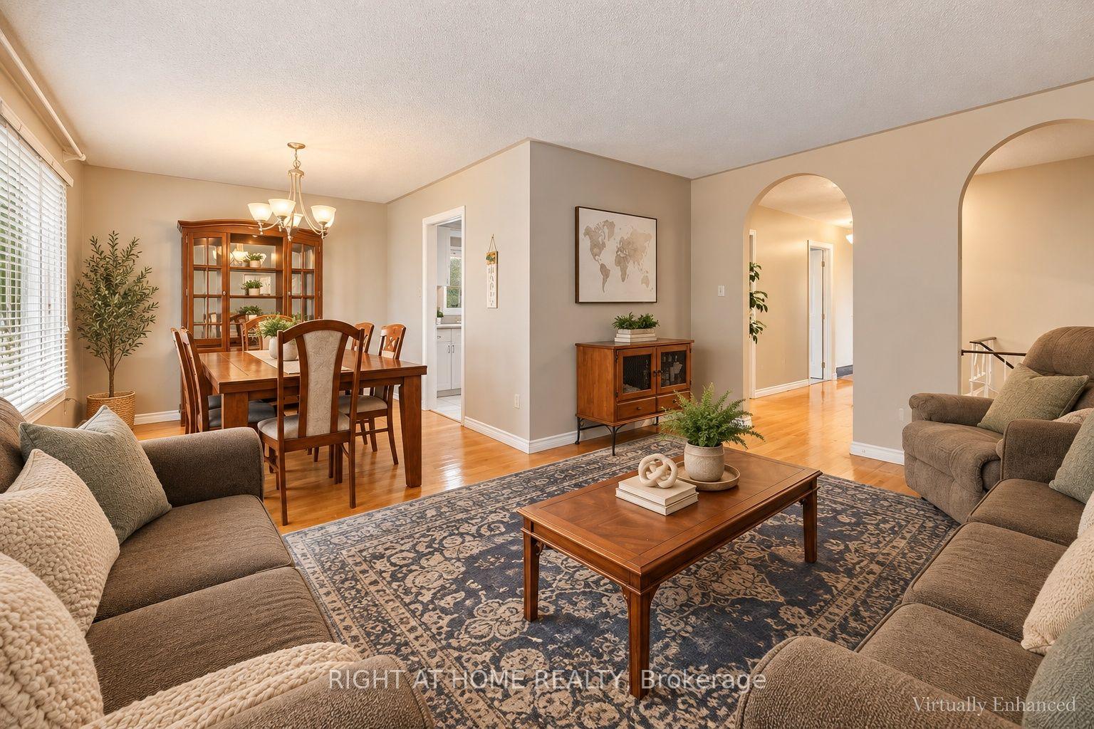 Photo 6 of 7 Hanover Place N, Hamilton, Vincent — HOMEH