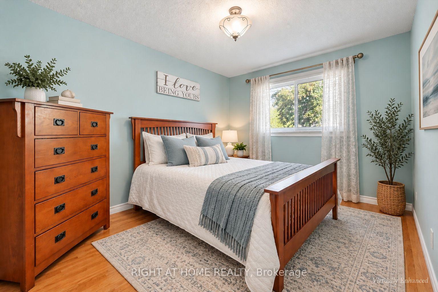 Photo 11 of 7 Hanover Place N, Hamilton, Vincent — HOMEH