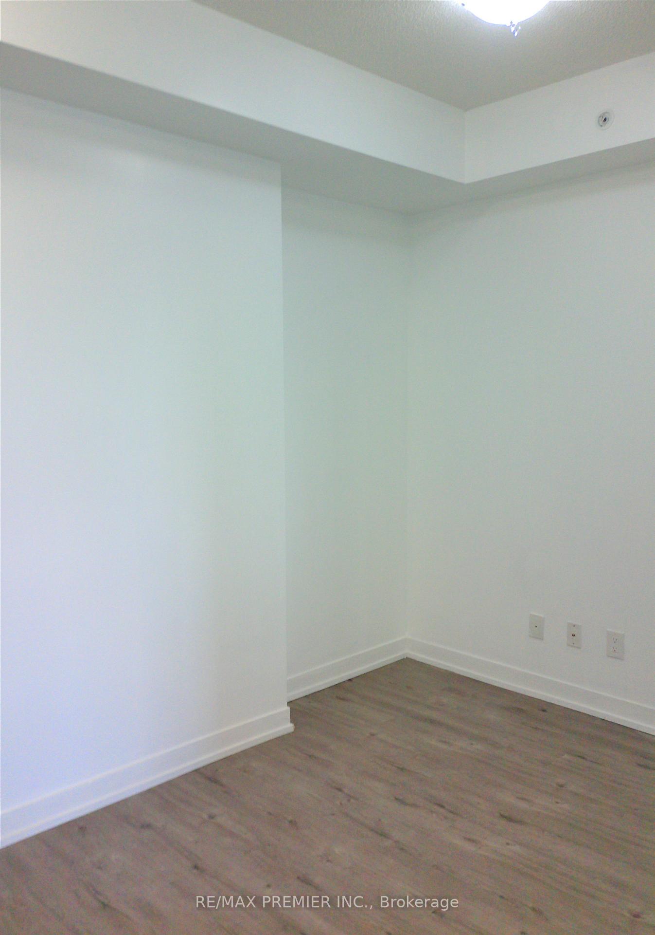 Photo 9 of Unit 404, 840 Queens Plate Drive, Etobicoke, West Humber-Clairville — HOMEH
