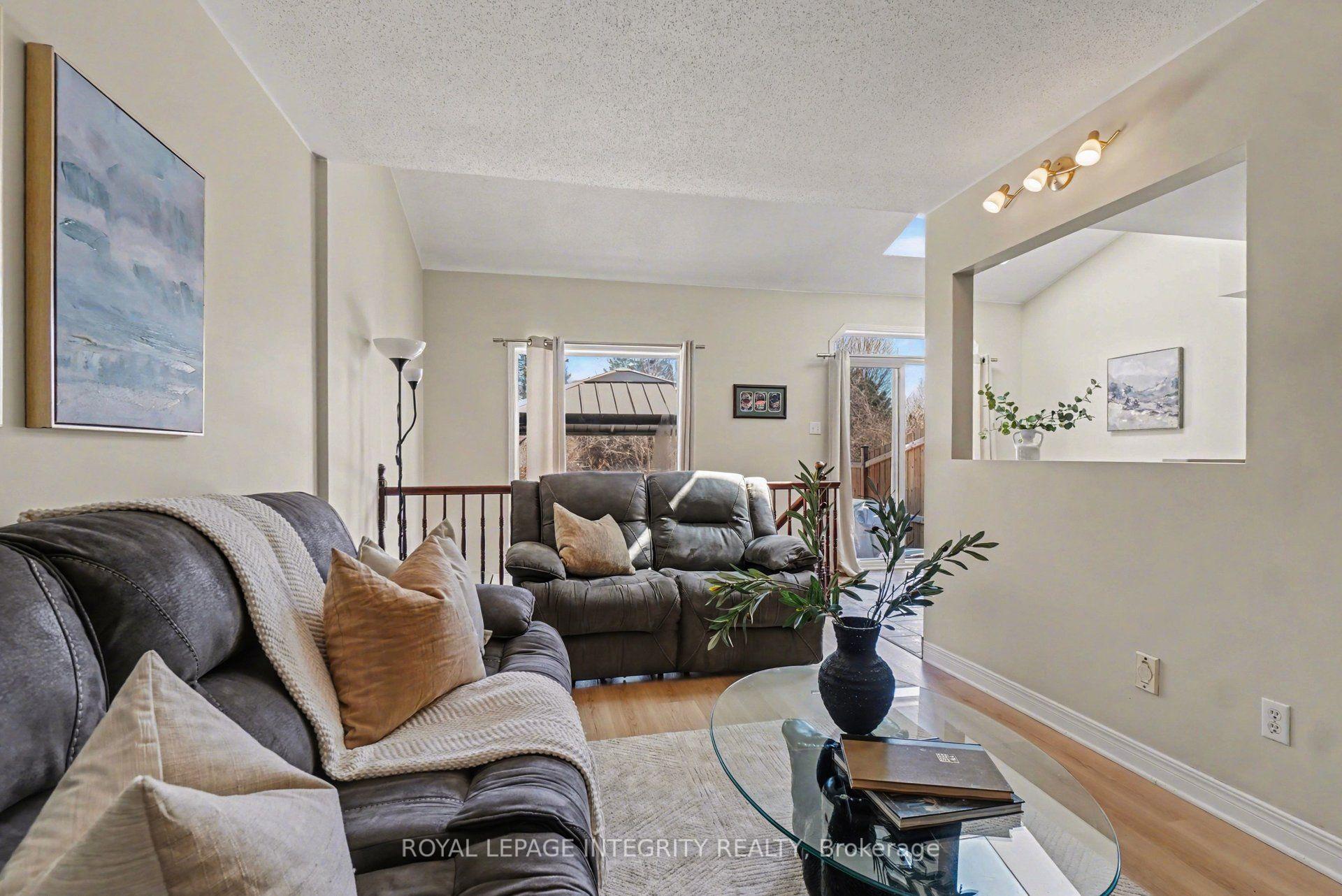 Photo 18 of 52 Blackdome Crescent, Ottawa, Kanata - Kanata Lakes/Heritage Hills — HOMEH