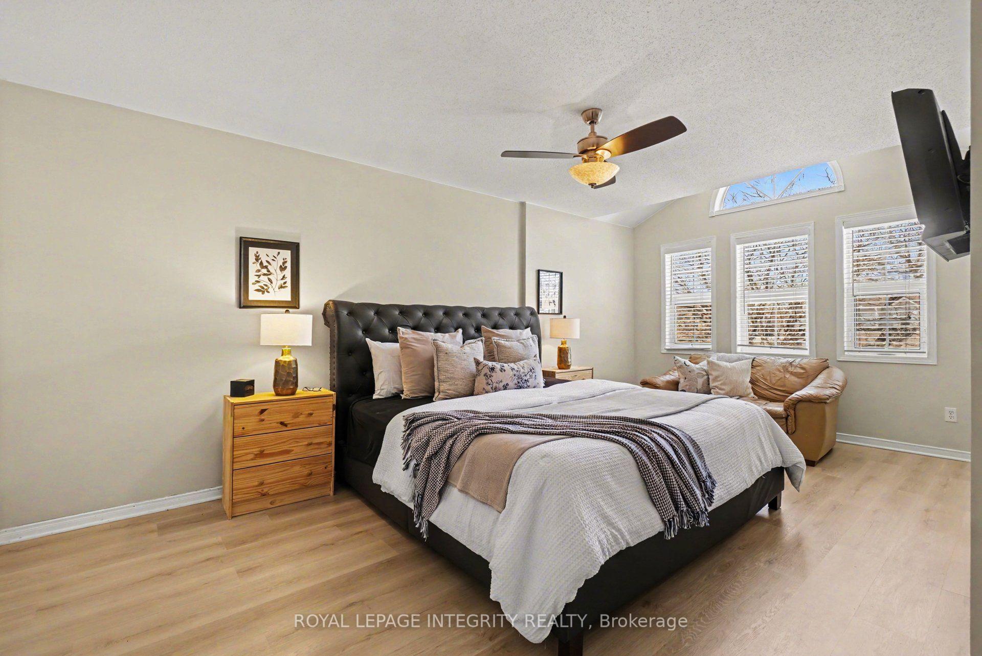 Photo 23 of 52 Blackdome Crescent, Ottawa, Kanata - Kanata Lakes/Heritage Hills — HOMEH