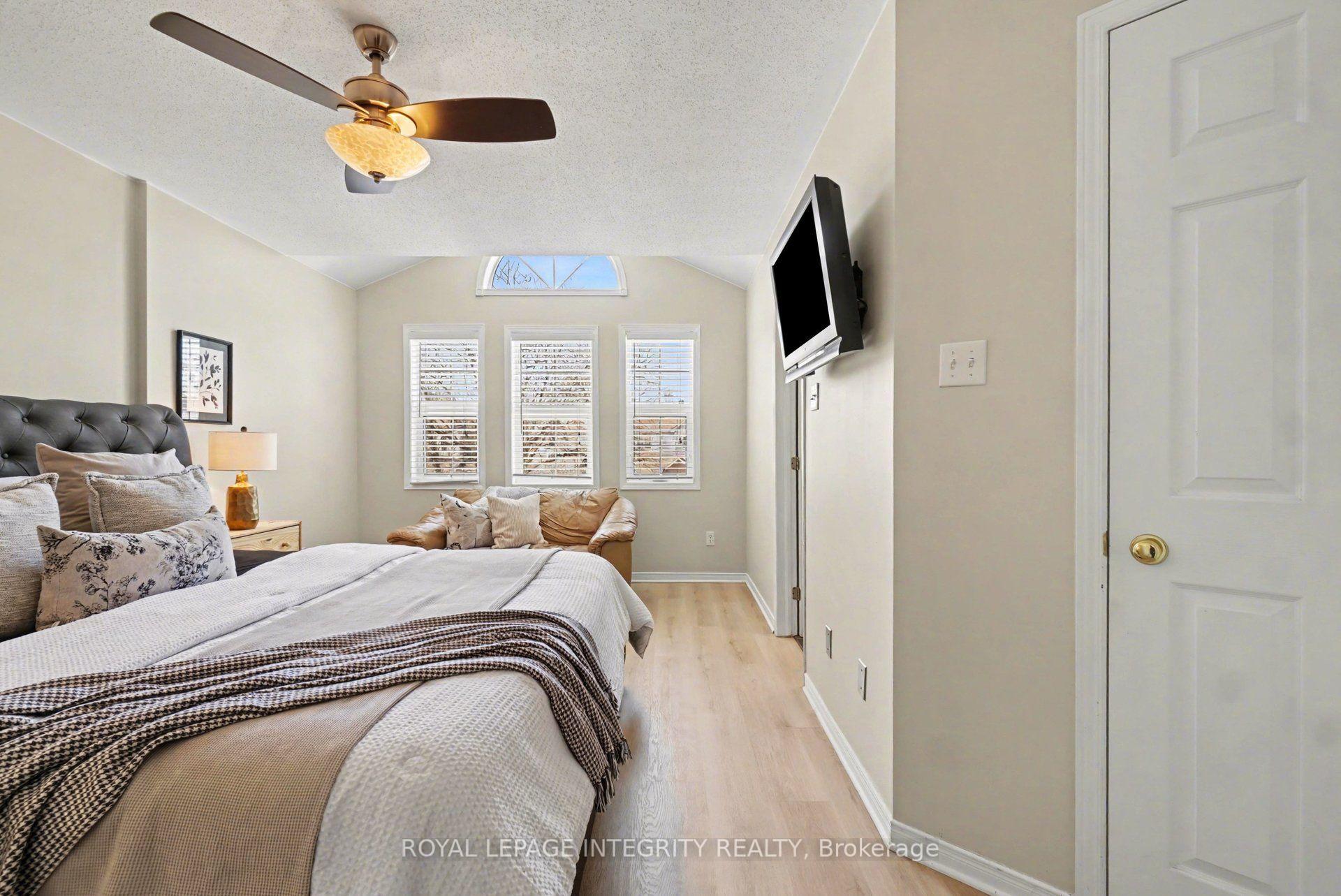 Photo 24 of 52 Blackdome Crescent, Ottawa, Kanata - Kanata Lakes/Heritage Hills — HOMEH