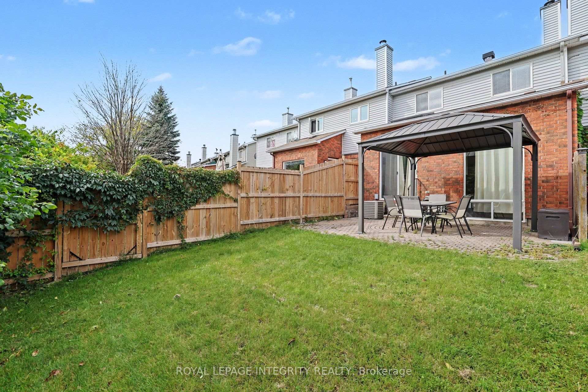 Photo 36 of 52 Blackdome Crescent, Ottawa, Kanata - Kanata Lakes/Heritage Hills — HOMEH