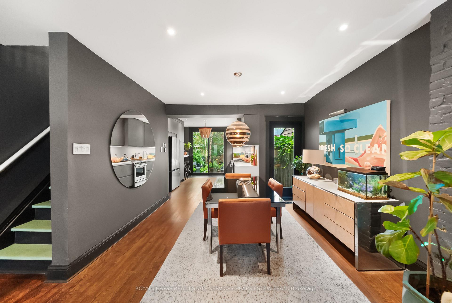 Photo 8 of 19 Wascana Avenue, Toronto, Regent Park — HOMEH