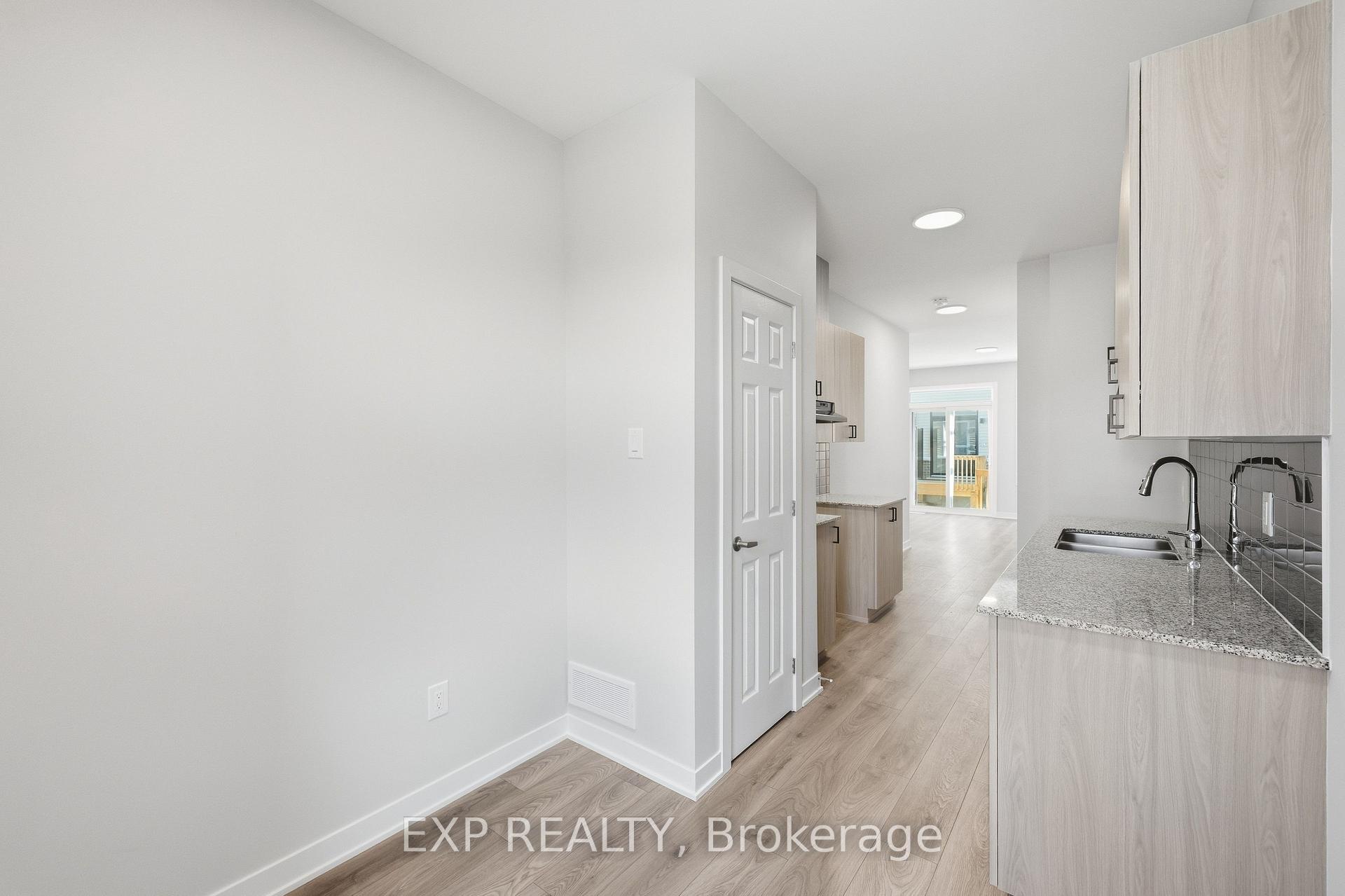 Photo 5 of 1457 Cerceau Private, Ottawa, Chapel Hill South - Orleans Village — HOMEH