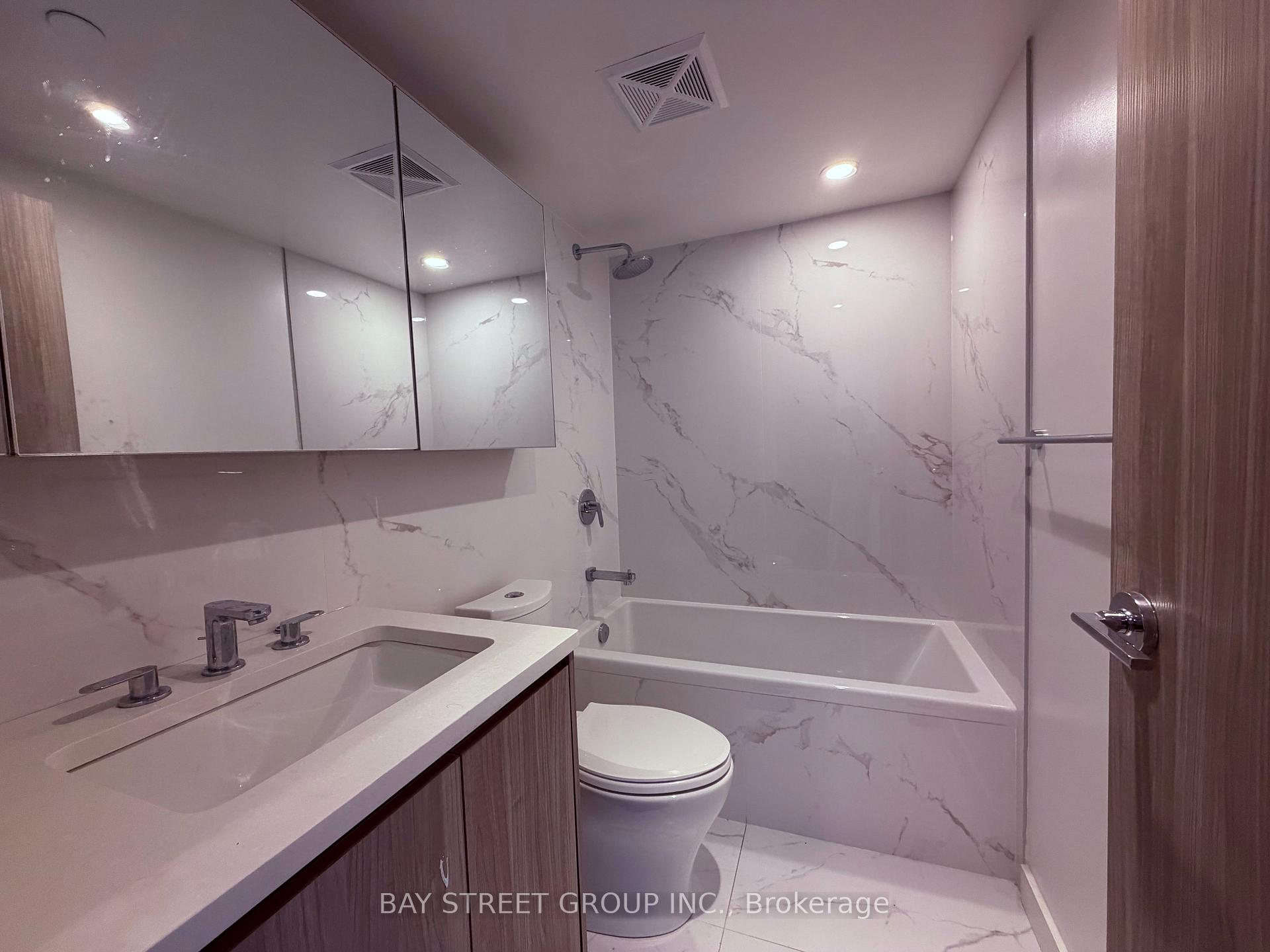 Photo 14 of Unit 103, 33 Mcmahon Drive, North York, Bayview Village — HOMEH