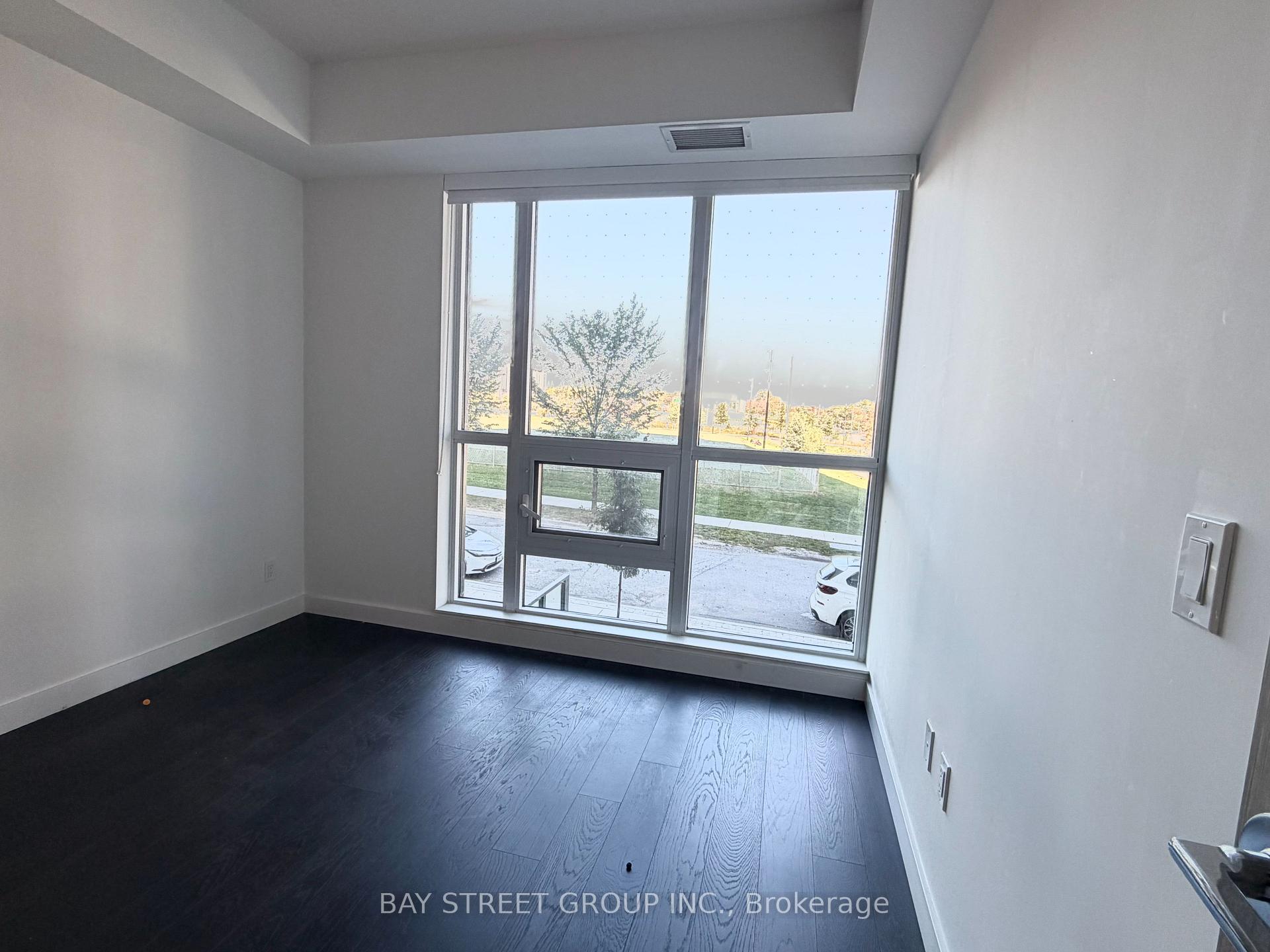 Photo 18 of Unit 103, 33 Mcmahon Drive, North York, Bayview Village — HOMEH