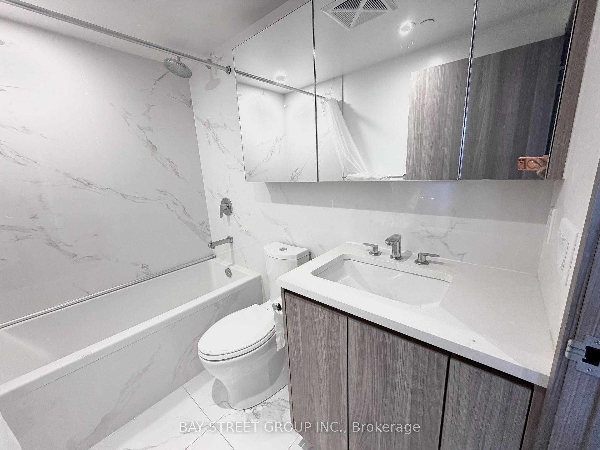 Photo 15 of Unit 103, 33 Mcmahon Drive, North York, Bayview Village — HOMEH