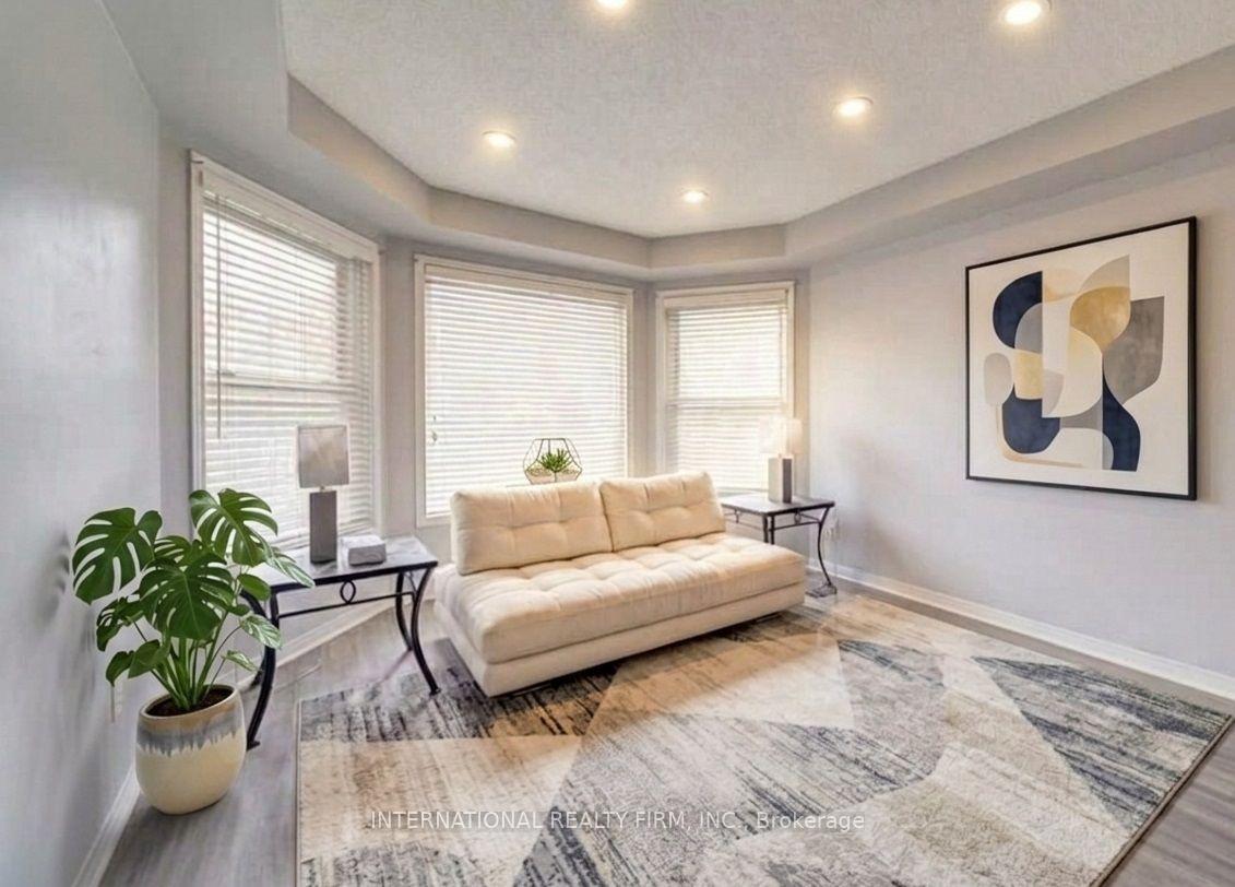 Photo 7 of 2095 Lynn Heights Drive, Pickering, Liverpool — HOMEH