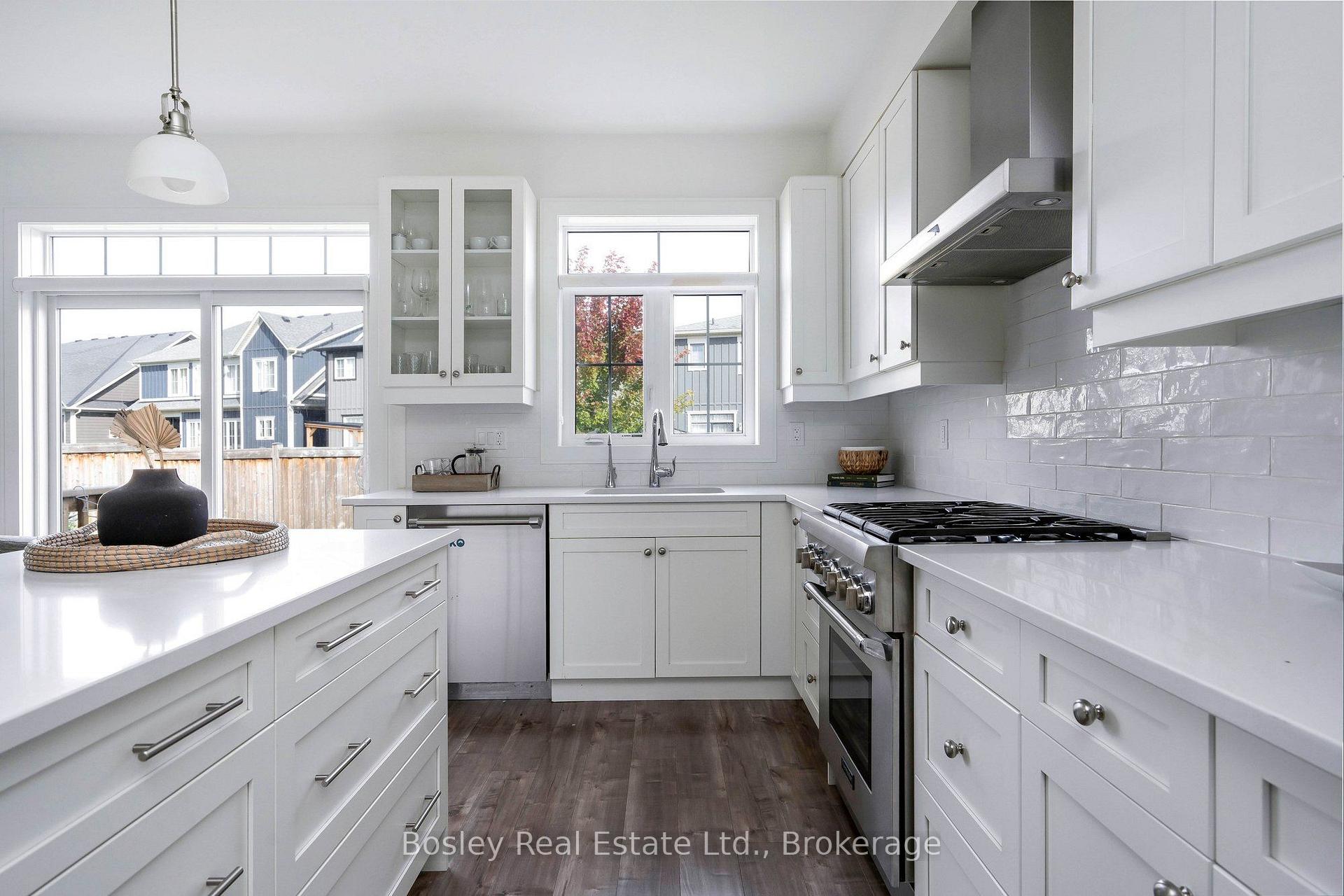 Photo 14 of 199 Yellow Birch Crescent, Blue Mountains — HOMEH
