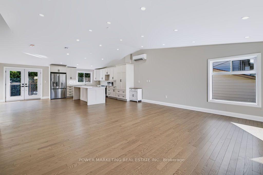 Photo 10 of 22 Parkglen Drive, Ottawa, Meadowlands/St. Claire Gardens — HOMEH