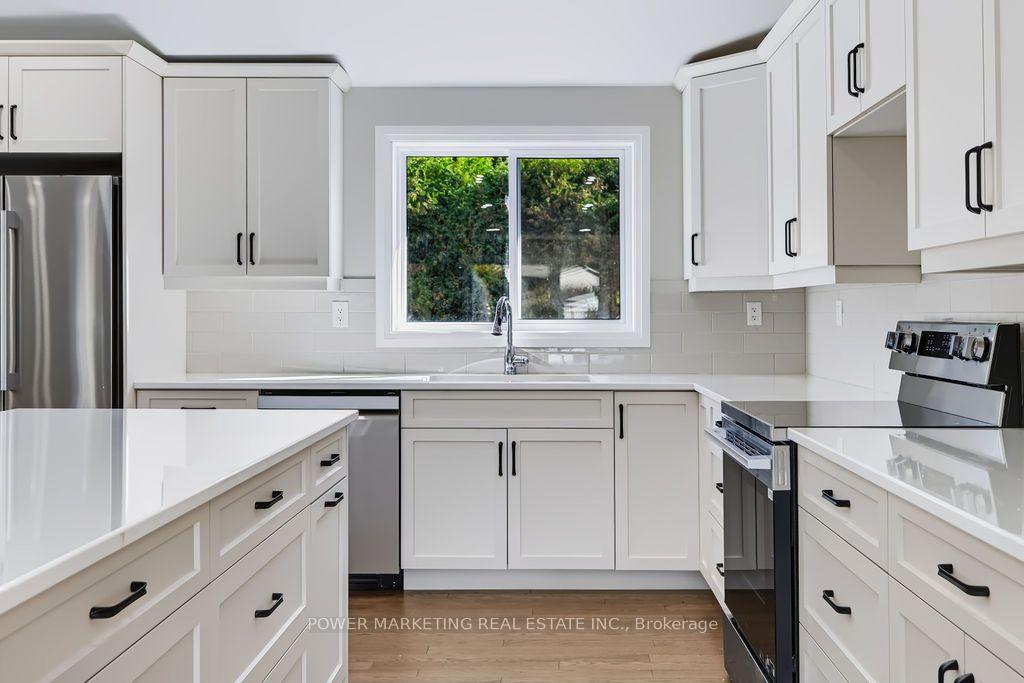 Photo 16 of 22 Parkglen Drive, Ottawa, Meadowlands/St. Claire Gardens — HOMEH
