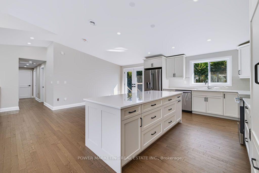 Photo 20 of 22 Parkglen Drive, Ottawa, Meadowlands/St. Claire Gardens — HOMEH