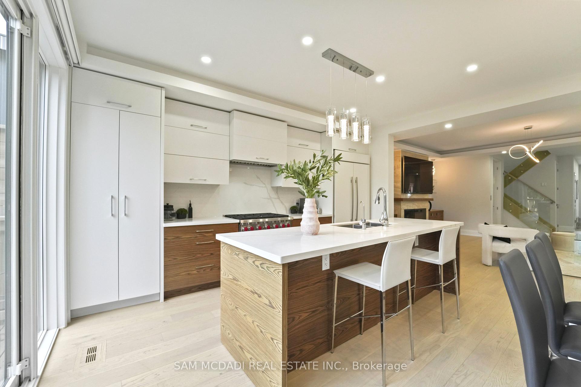 Photo 11 of 11B Maple Avenue N, Mississauga, Port Credit — HOMEH