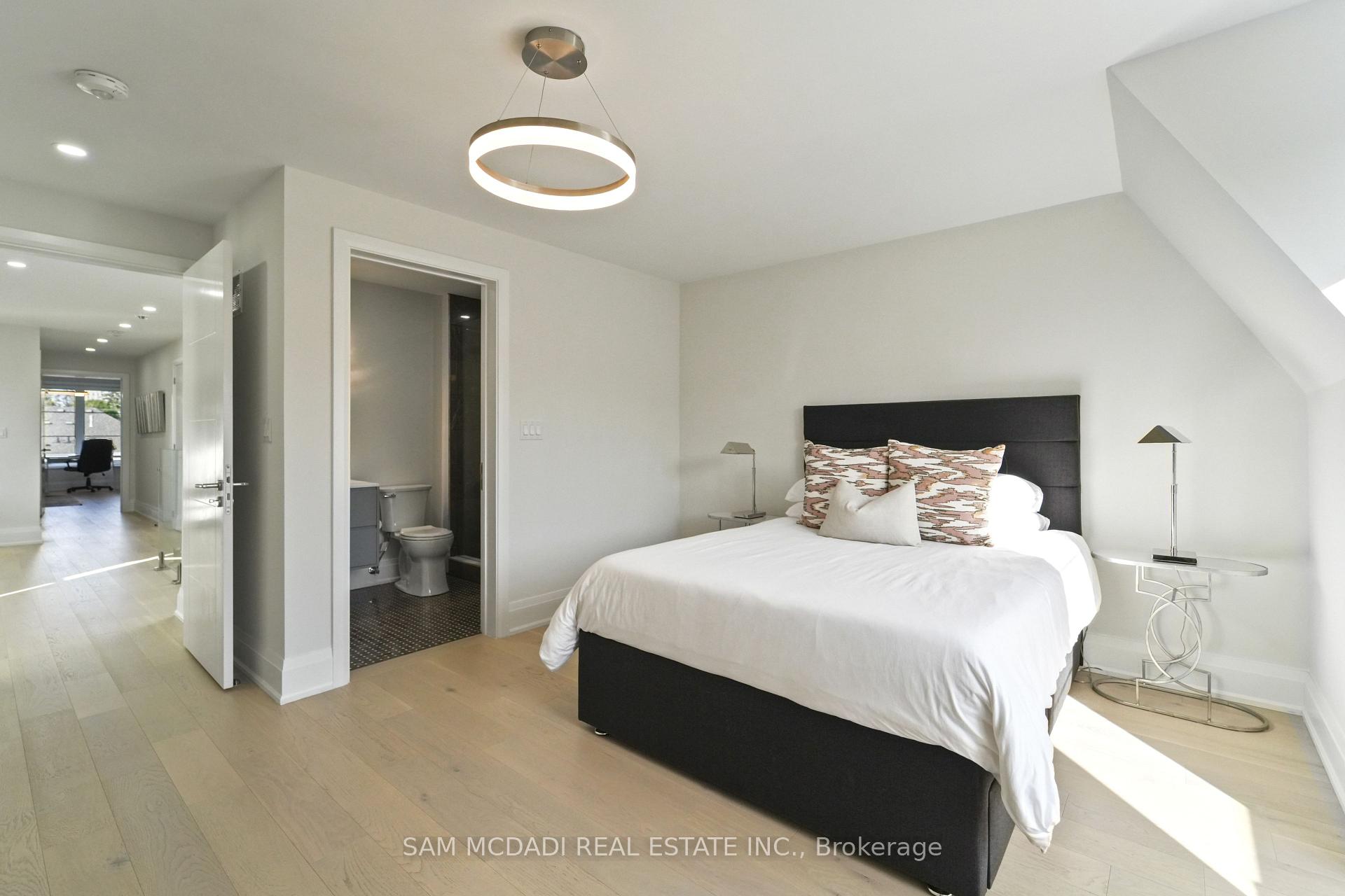 Photo 29 of 11B Maple Avenue N, Mississauga, Port Credit — HOMEH
