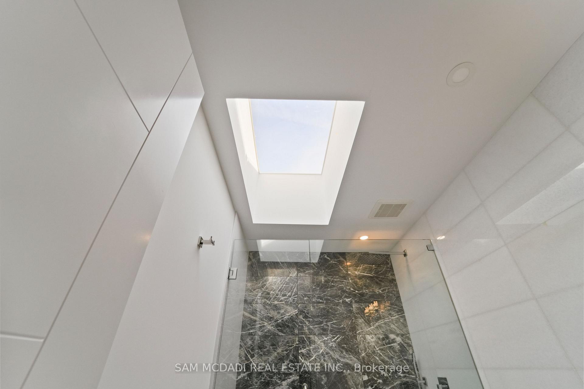 Photo 35 of 11B Maple Avenue N, Mississauga, Port Credit — HOMEH