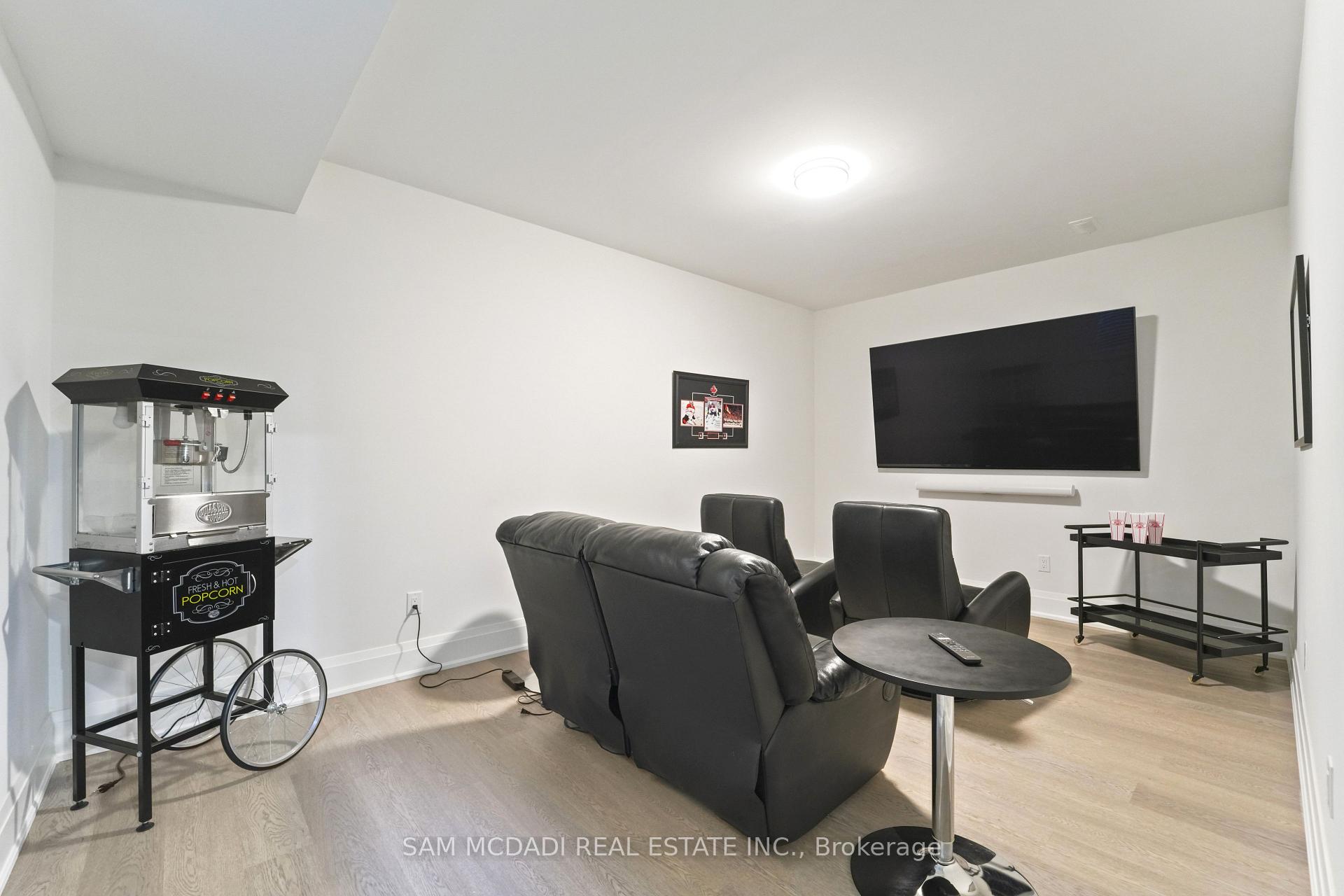 Photo 38 of 11B Maple Avenue N, Mississauga, Port Credit — HOMEH