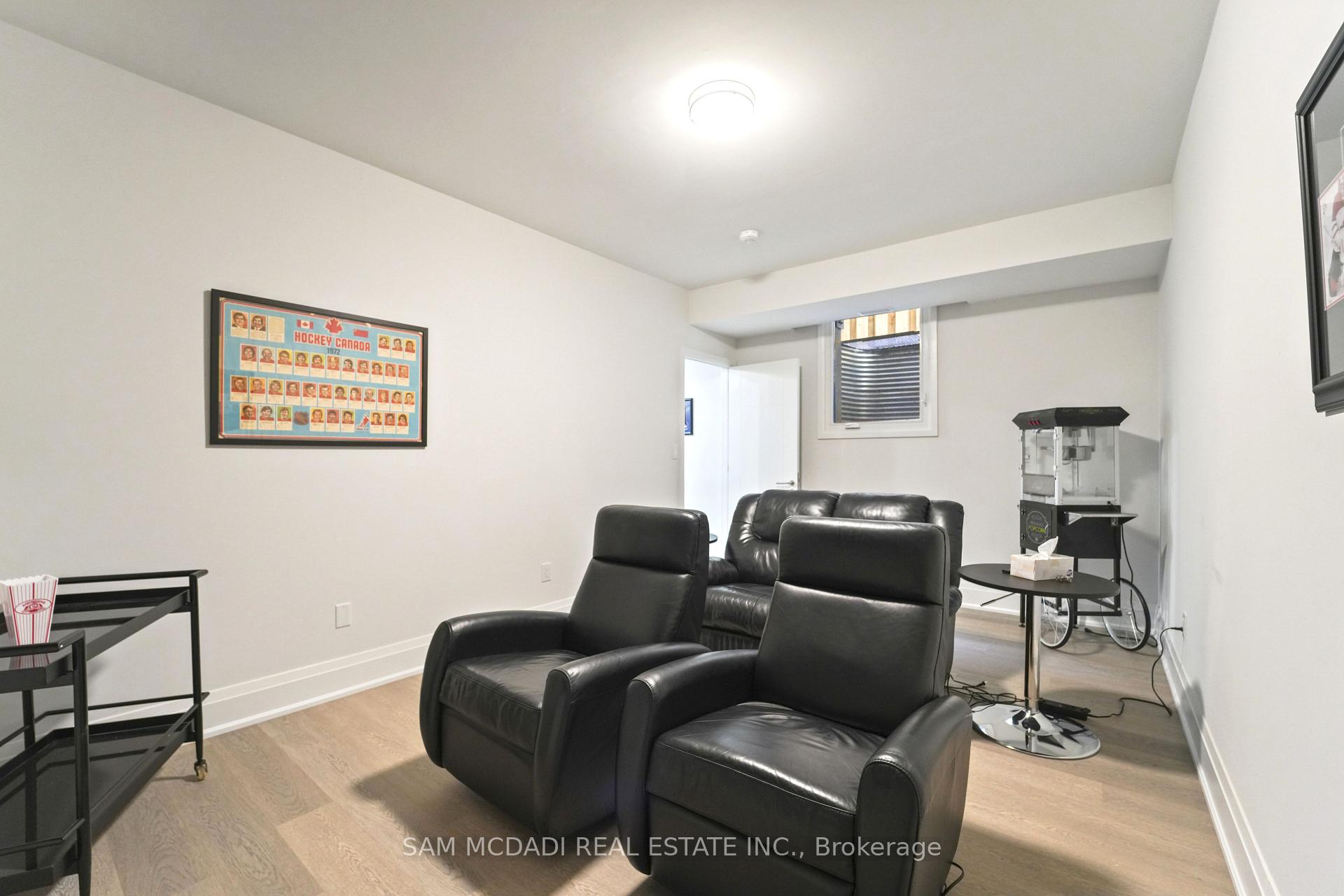 Photo 39 of 11B Maple Avenue N, Mississauga, Port Credit — HOMEH