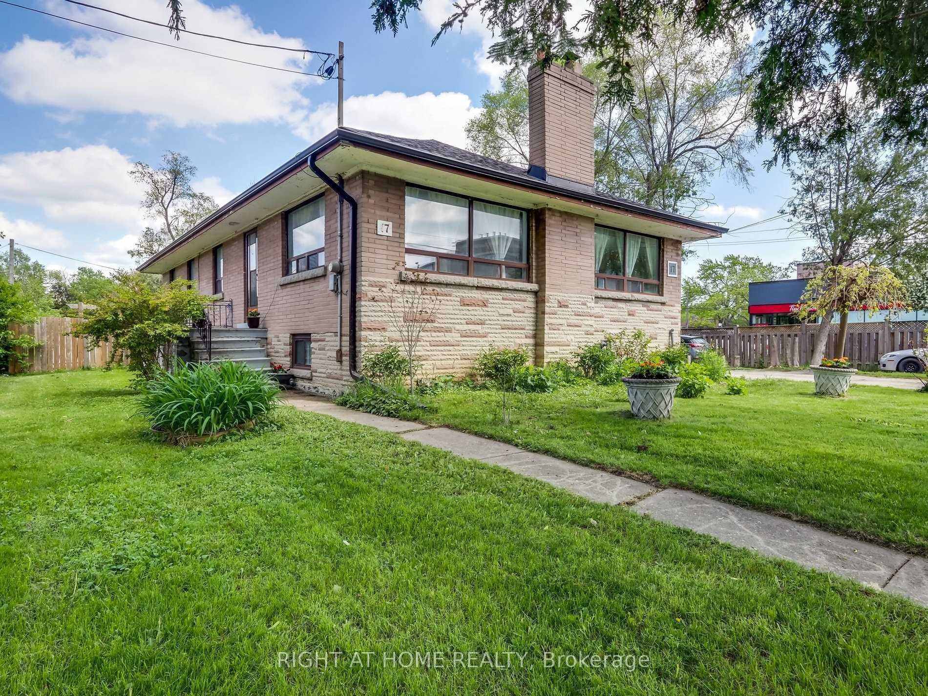 Photo of Unit Bast, 17 Bryant Street