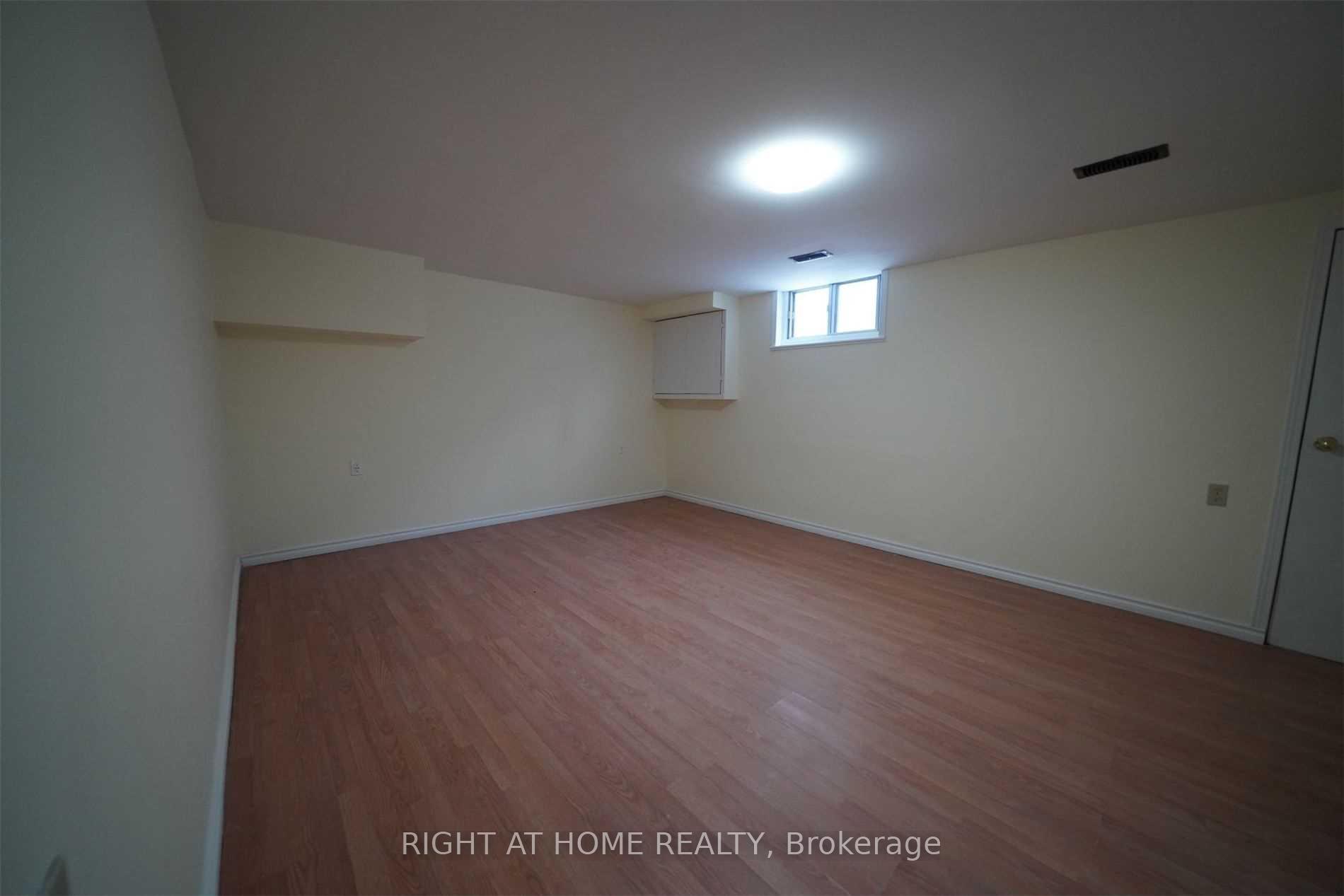 Photo 8 of Unit Bast, 17 Bryant Street, North York, Bathurst Manor — HOMEH