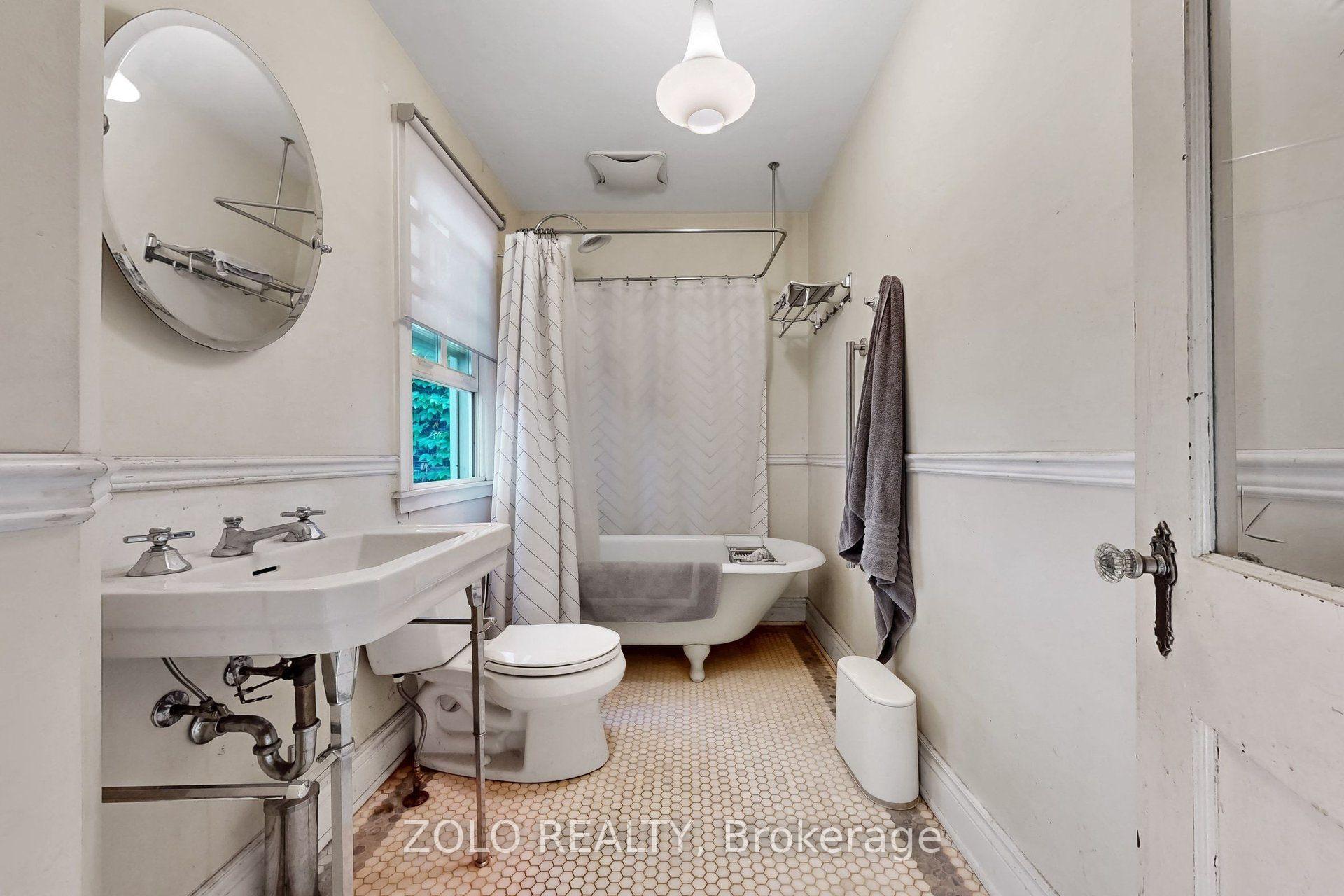 Photo 23 of 189 Leslie Street, Toronto, South Riverdale — HOMEH