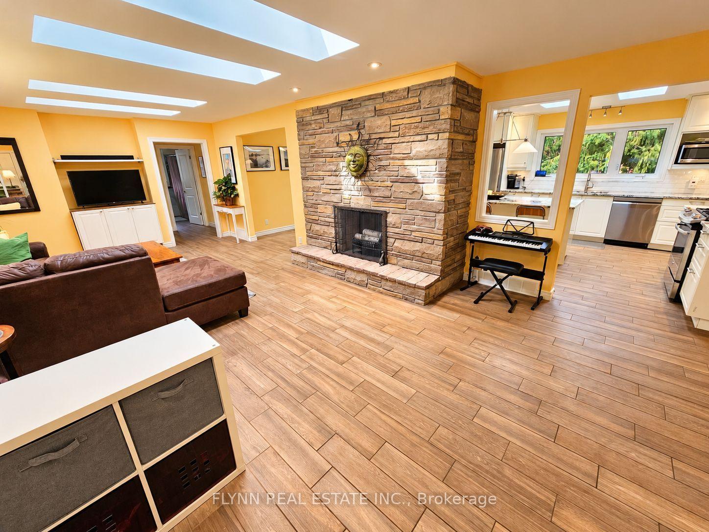 Photo 16 of 9 Allandale Drive, St. Catharines, Glendale/Glenridge — HOMEH