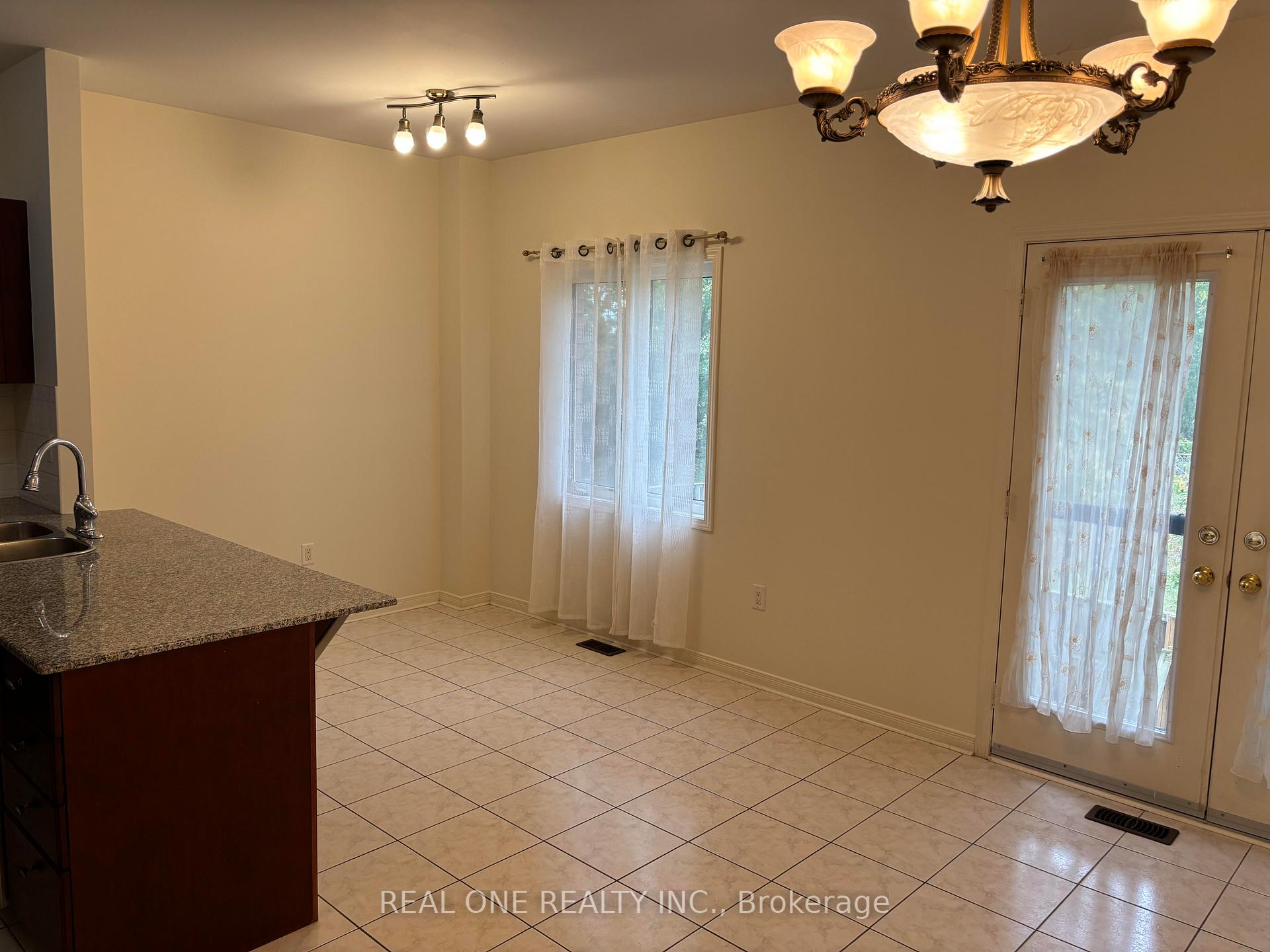 Photo 17 of 19 Prince William Drive, Markham, Village Green-South Unionville — HOMEH