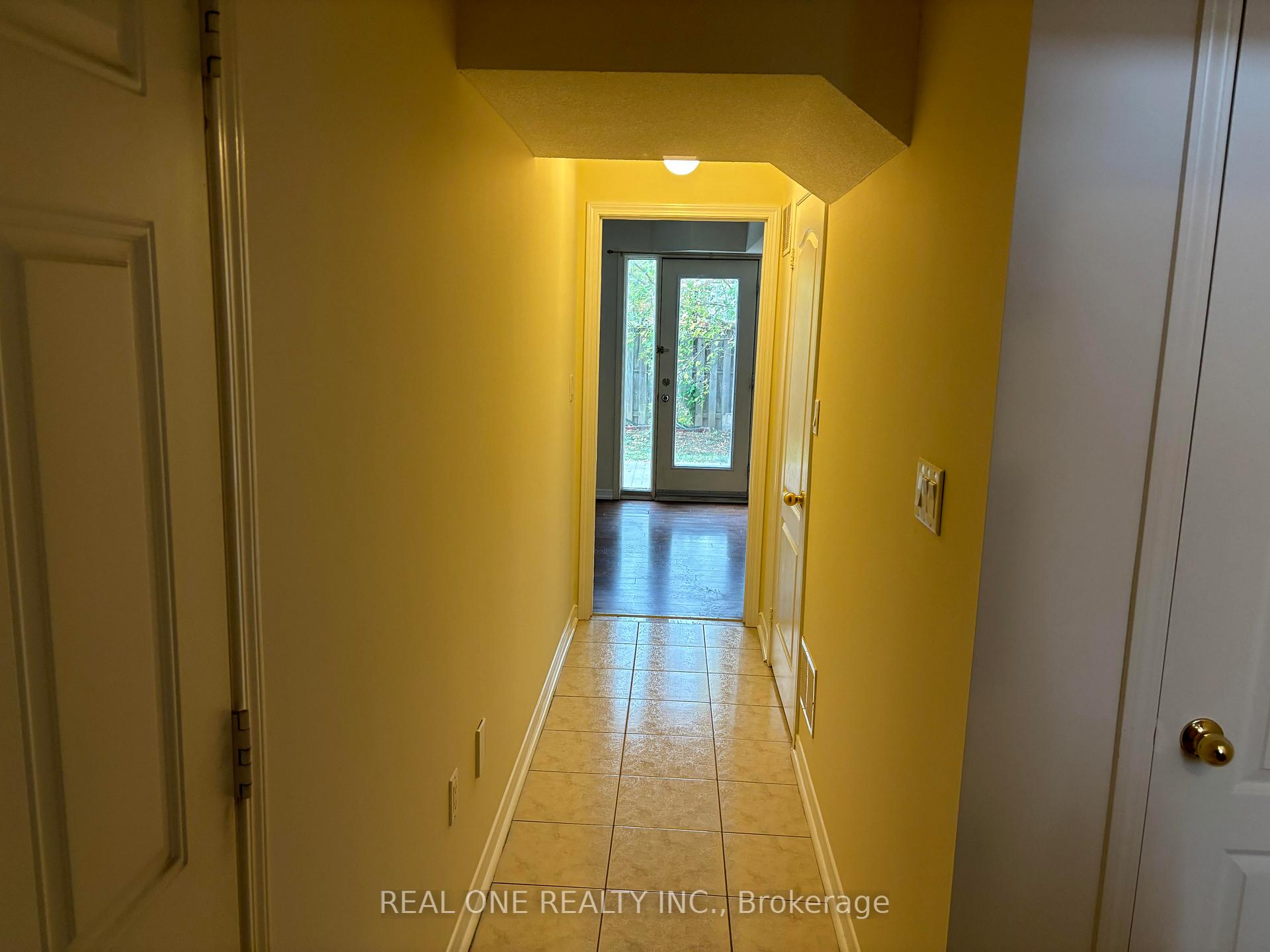 Photo 18 of 19 Prince William Drive, Markham, Village Green-South Unionville — HOMEH