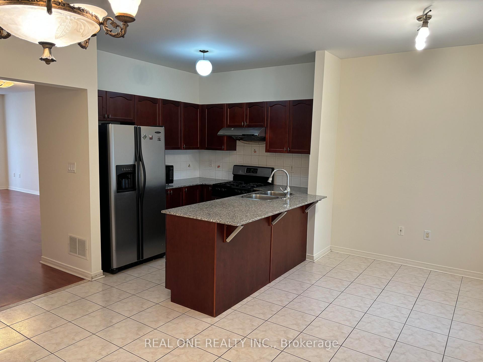 Photo 25 of 19 Prince William Drive, Markham, Village Green-South Unionville — HOMEH