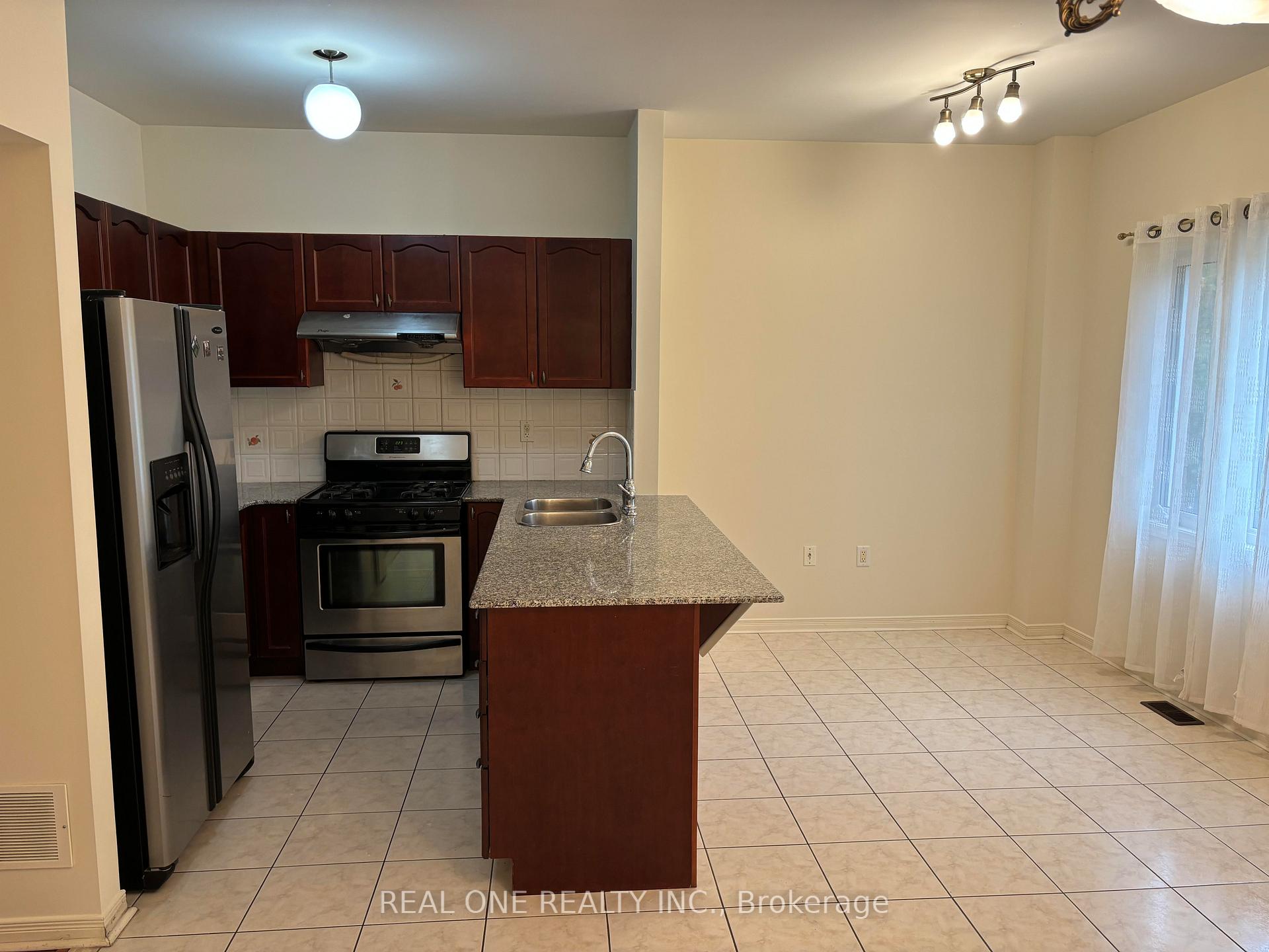 Photo 26 of 19 Prince William Drive, Markham, Village Green-South Unionville — HOMEH