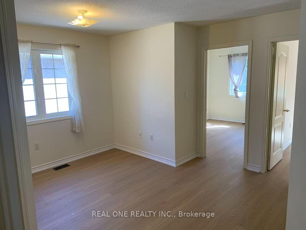 Photo 29 of 19 Prince William Drive, Markham, Village Green-South Unionville — HOMEH