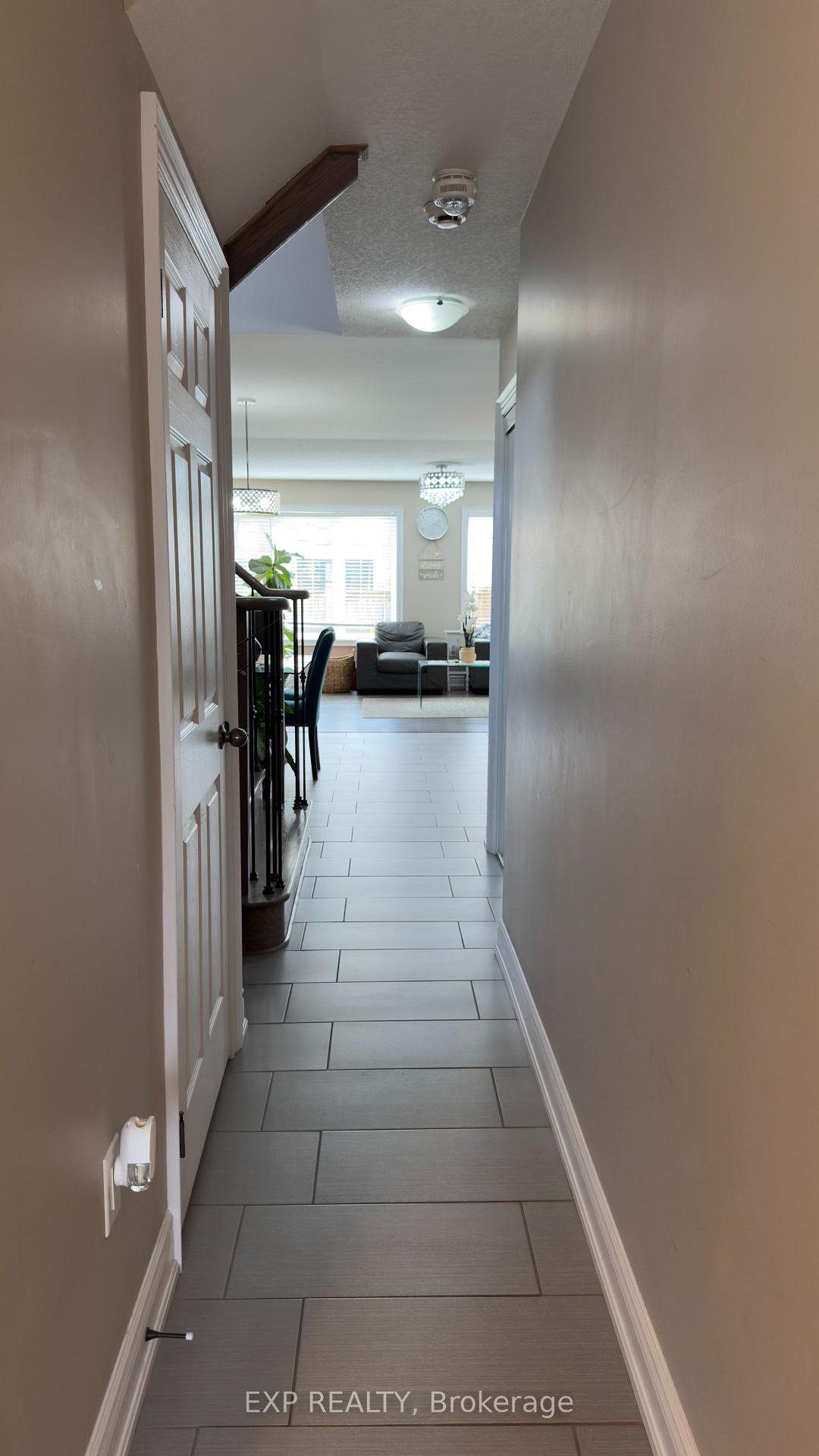 Photo 10 of 8040 Blue Ash Lane, Niagara Falls, Brown — HOMEH