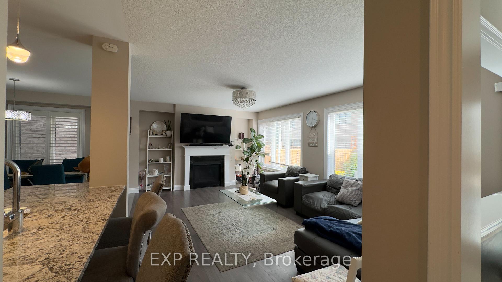 Photo 14 of 8040 Blue Ash Lane, Niagara Falls, Brown — HOMEH
