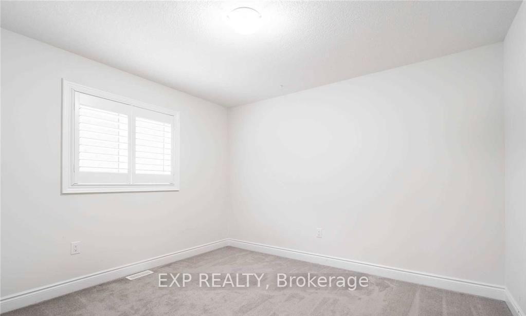 Photo 25 of 8040 Blue Ash Lane, Niagara Falls, Brown — HOMEH