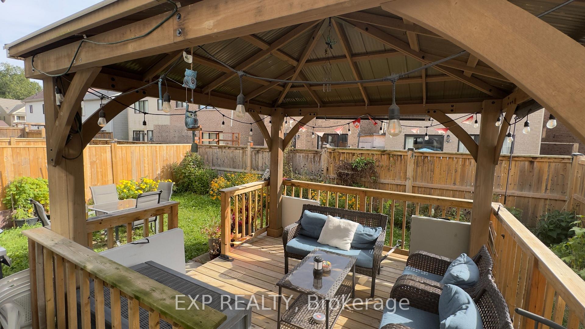 Photo 30 of 8040 Blue Ash Lane, Niagara Falls, Brown — HOMEH