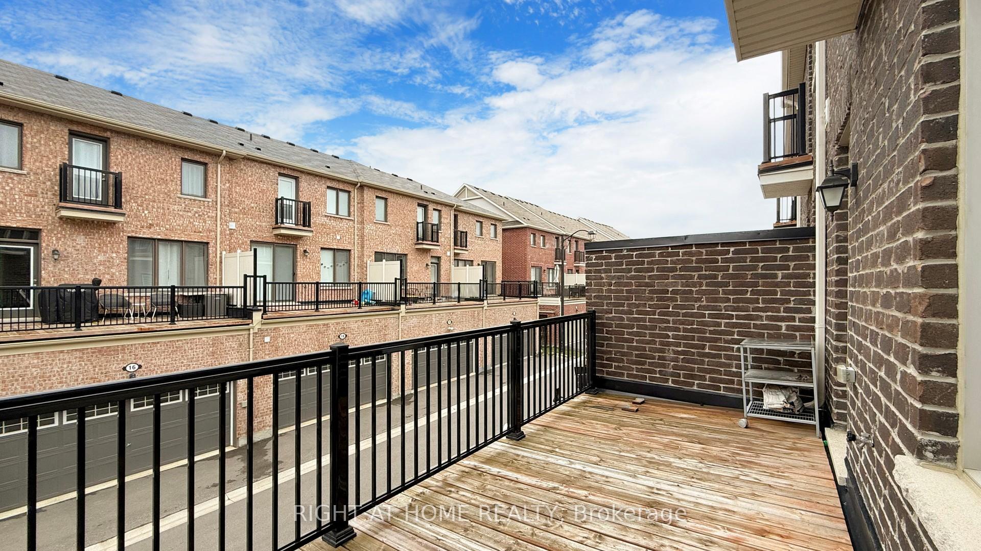 Photo 6 of 5 Casely Avenue, Richmond Hill, Rural Richmond Hill — HOMEH