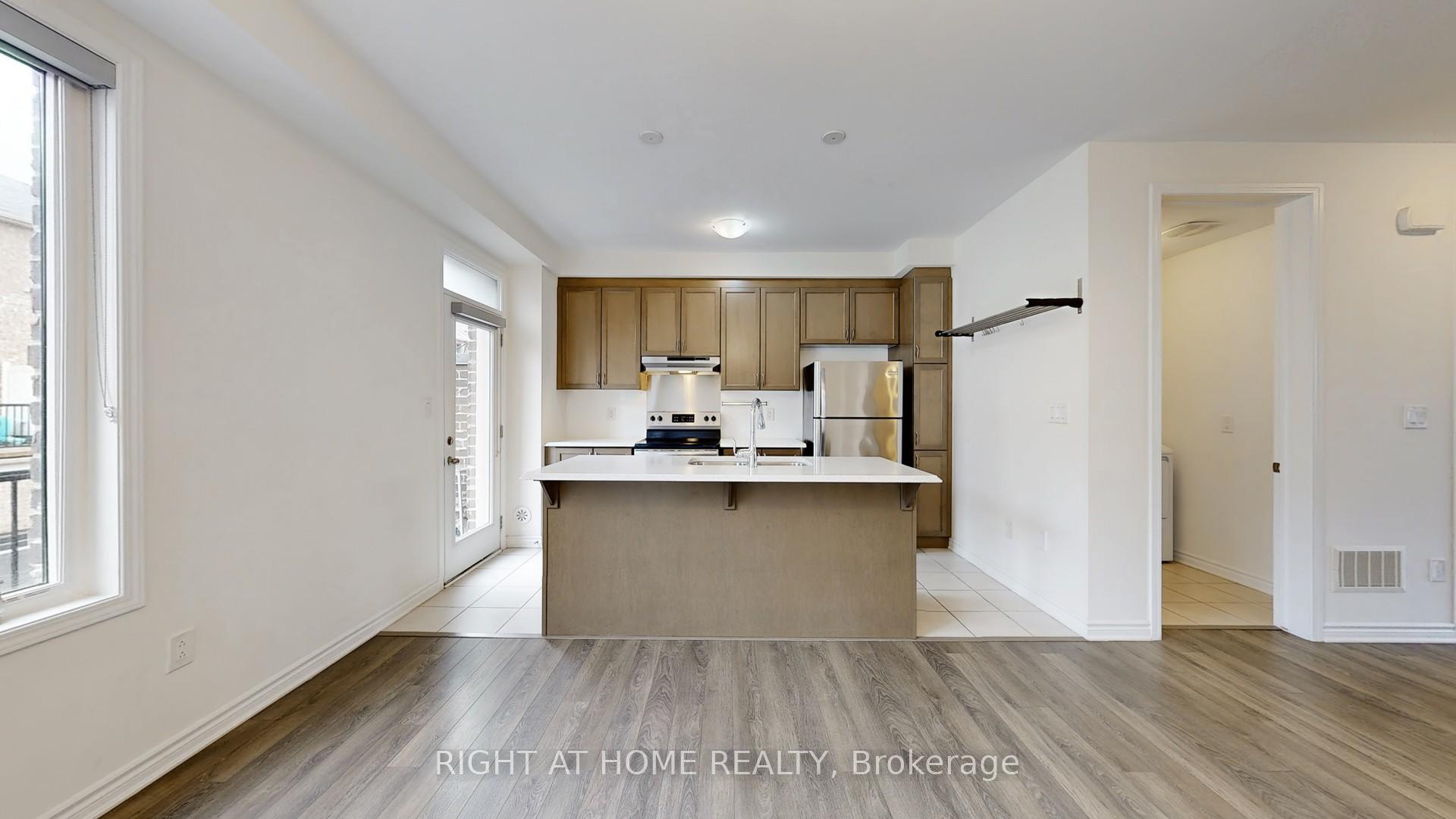 Photo 7 of 5 Casely Avenue, Richmond Hill, Rural Richmond Hill — HOMEH