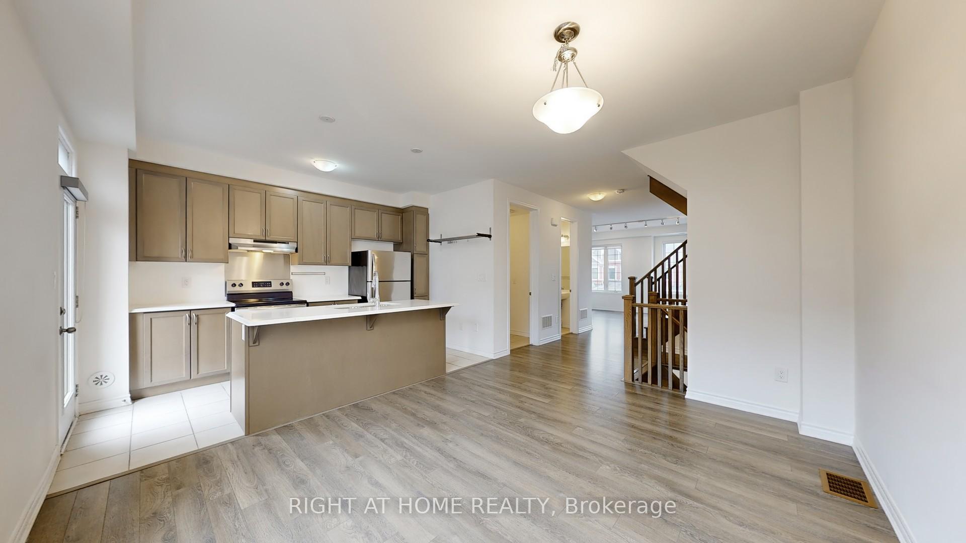 Photo 9 of 5 Casely Avenue, Richmond Hill, Rural Richmond Hill — HOMEH