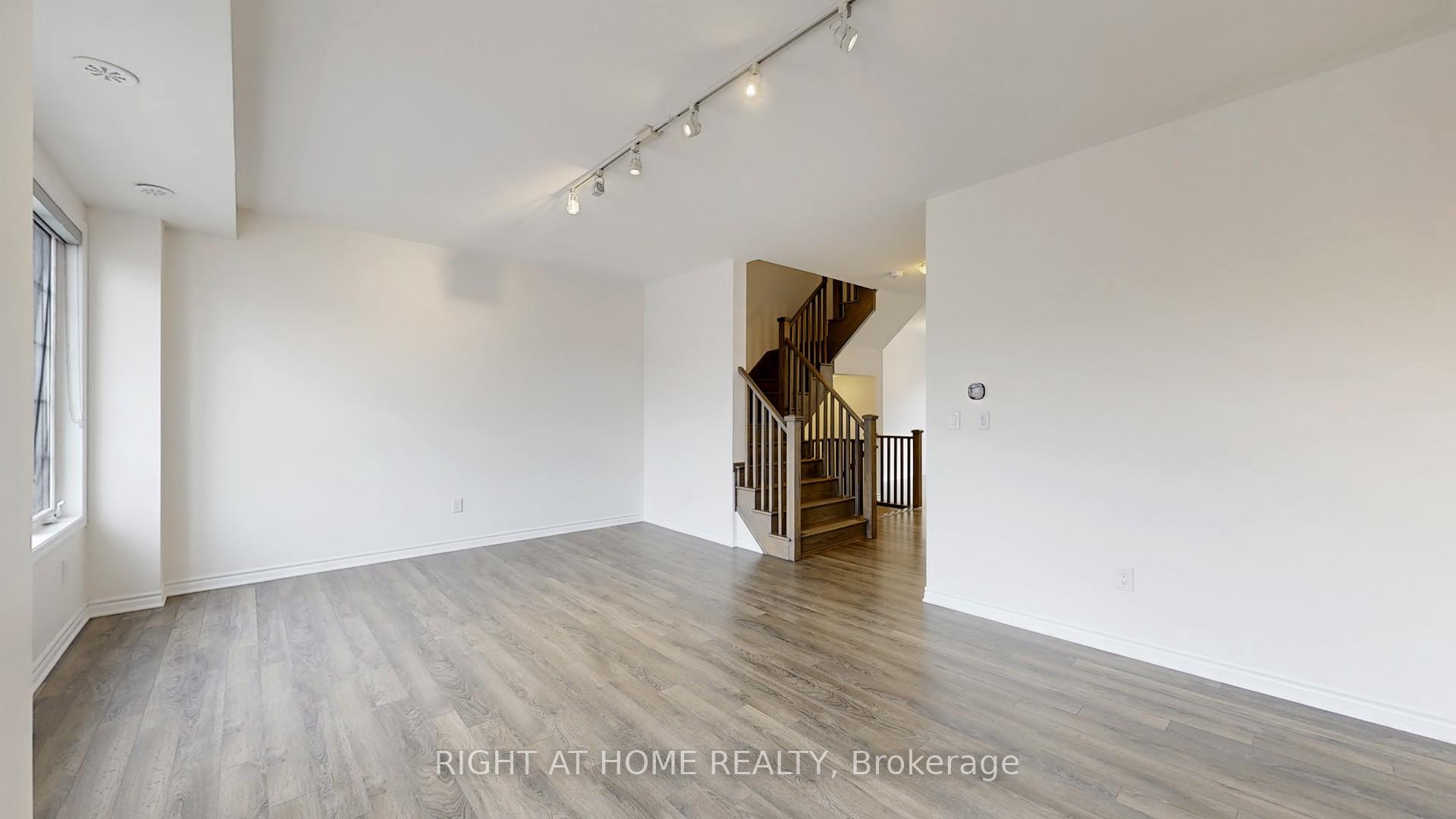 Photo 13 of 5 Casely Avenue, Richmond Hill, Rural Richmond Hill — HOMEH